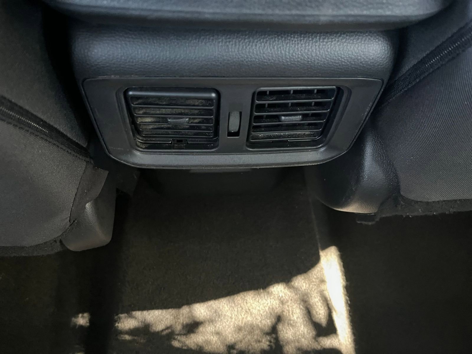 Thumbnail: 2024 Toyota RAV4 - 24