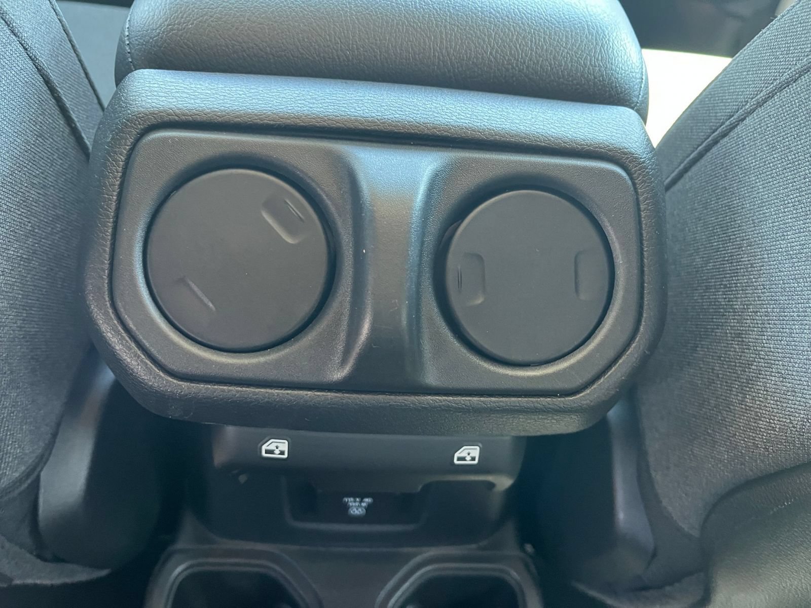 Thumbnail: 2025 Jeep Wrangler - 22