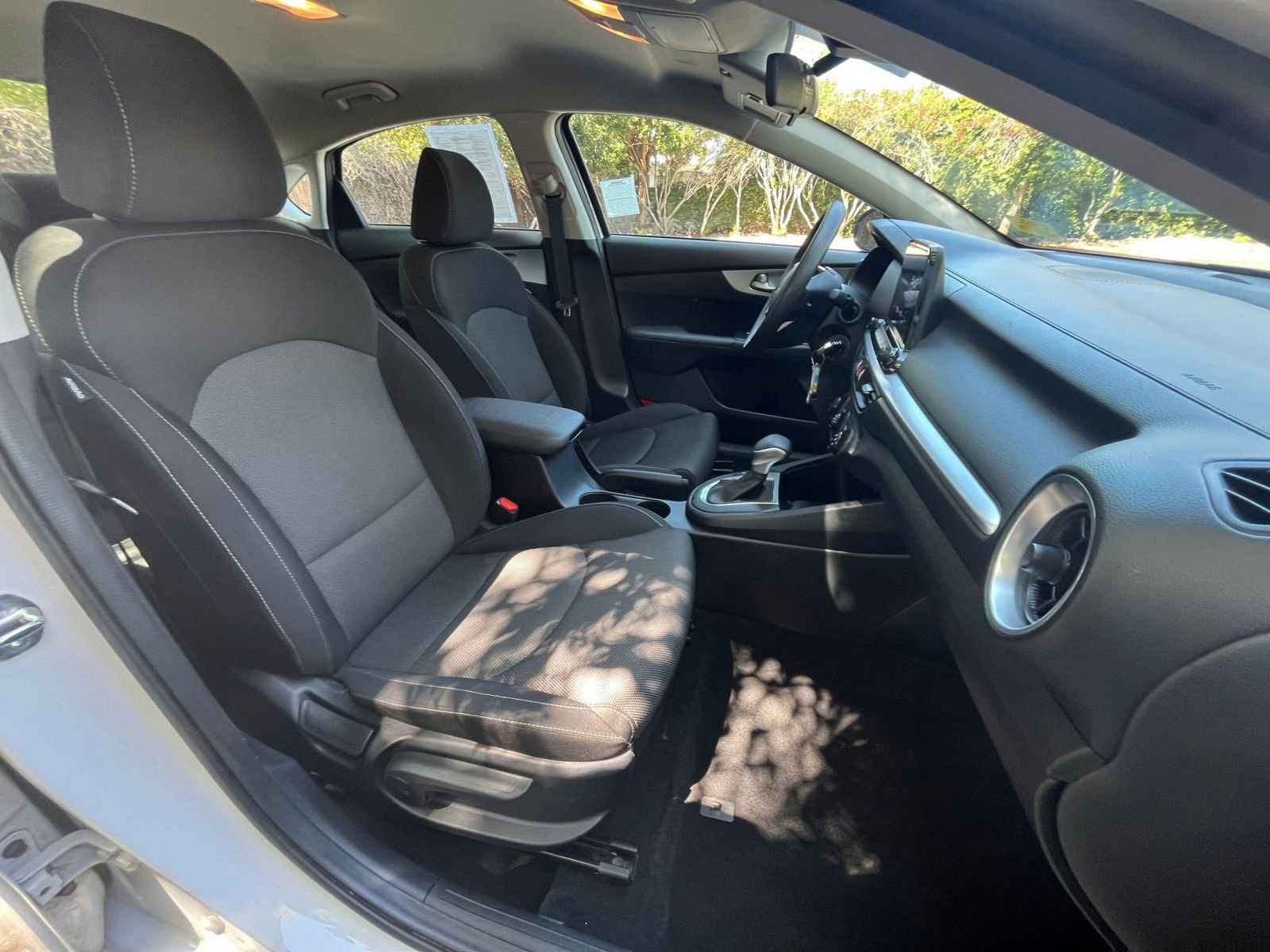 Thumbnail: 2024 Kia Forte - 29