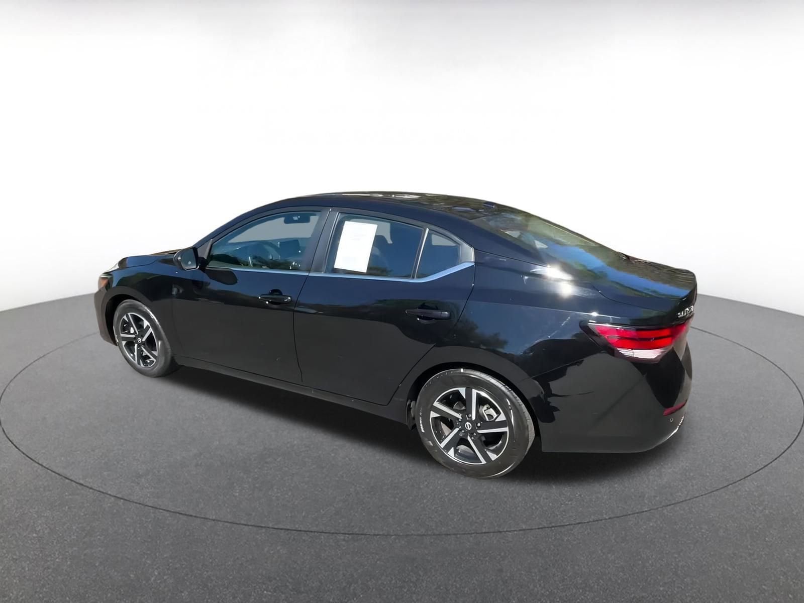 Thumbnail: 2024 Nissan Sentra - 8