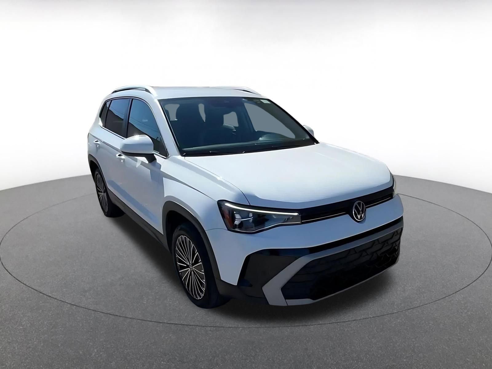 Thumbnail: 2025 Volkswagen Taos - 3