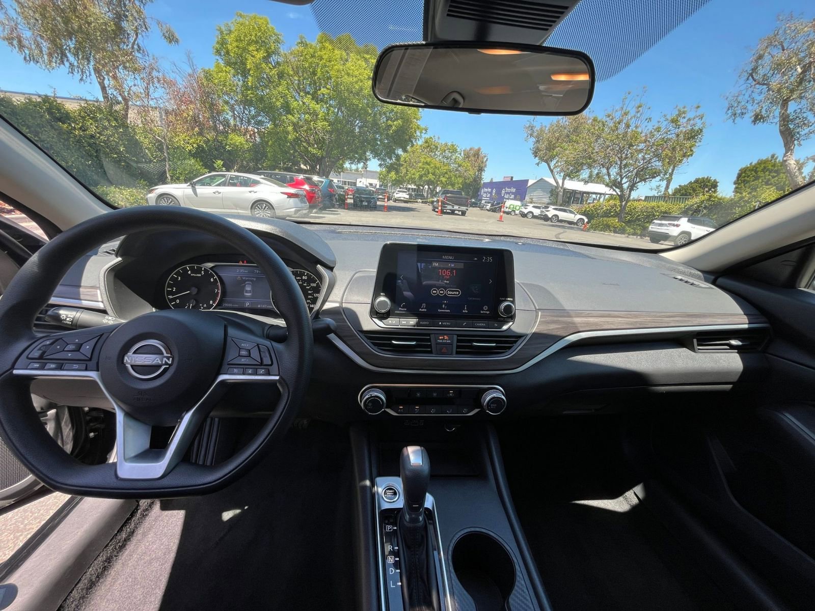 Thumbnail: 2025 Nissan Altima - 32