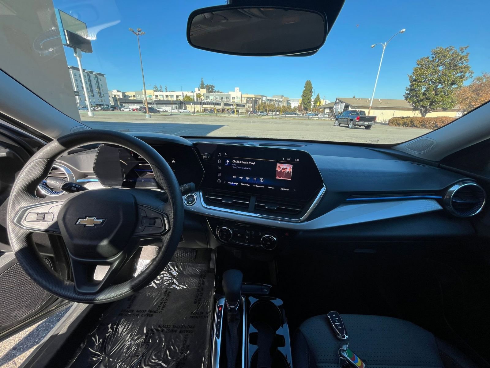 Thumbnail: 2025 Chevrolet Trax - 31