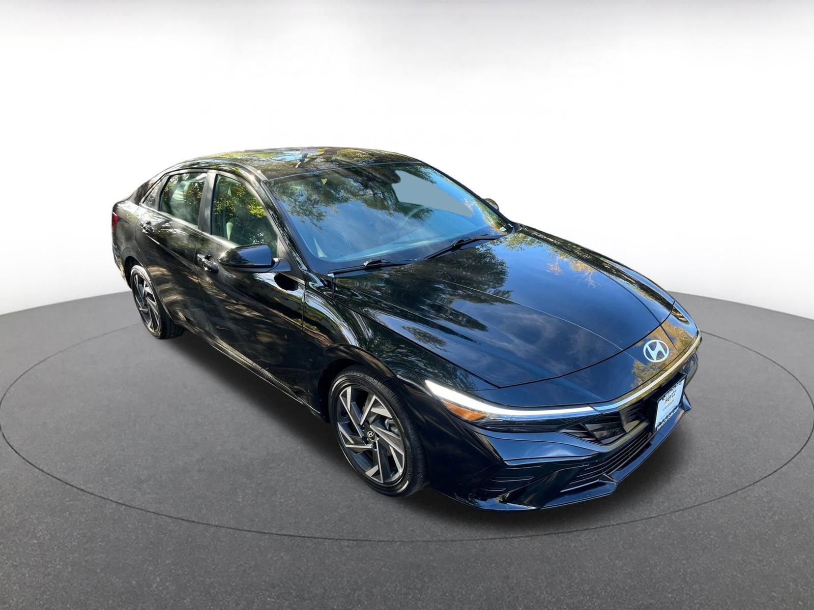 Thumbnail: 2025 Hyundai Elantra - 1