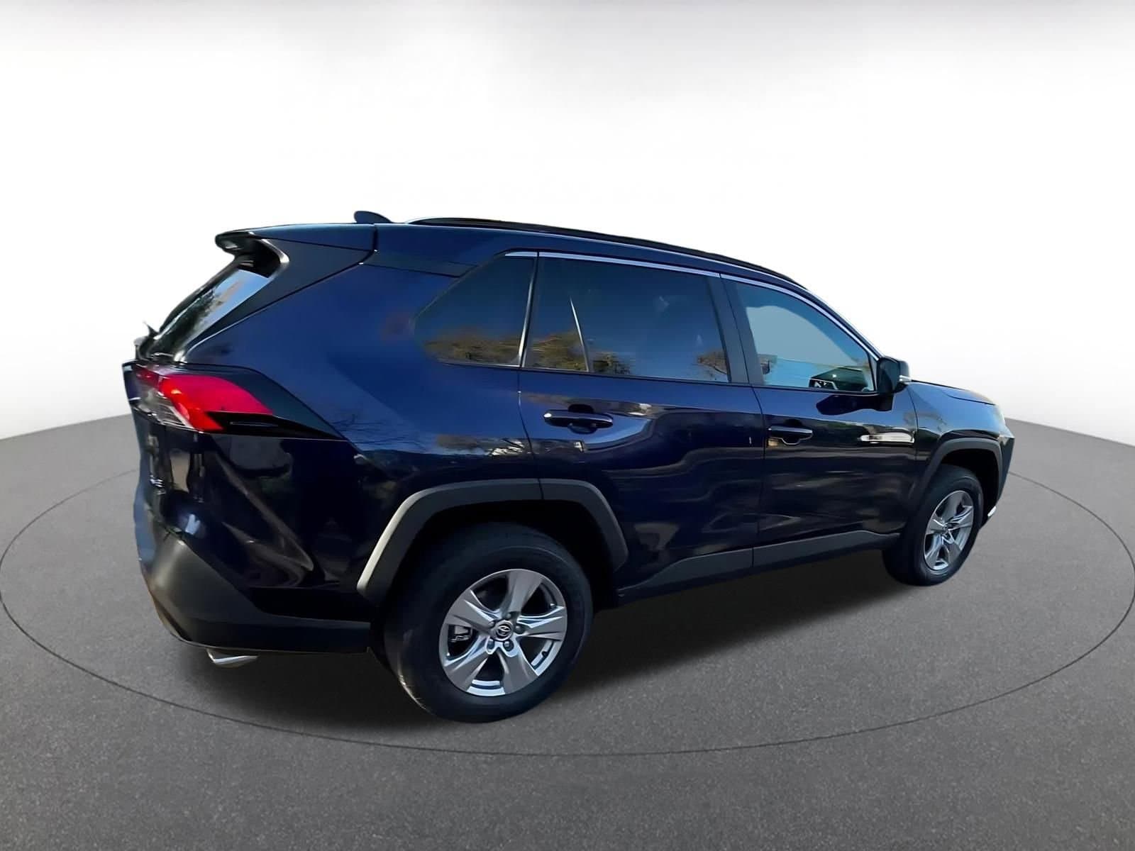 Thumbnail: 2025 Toyota RAV4 - 15