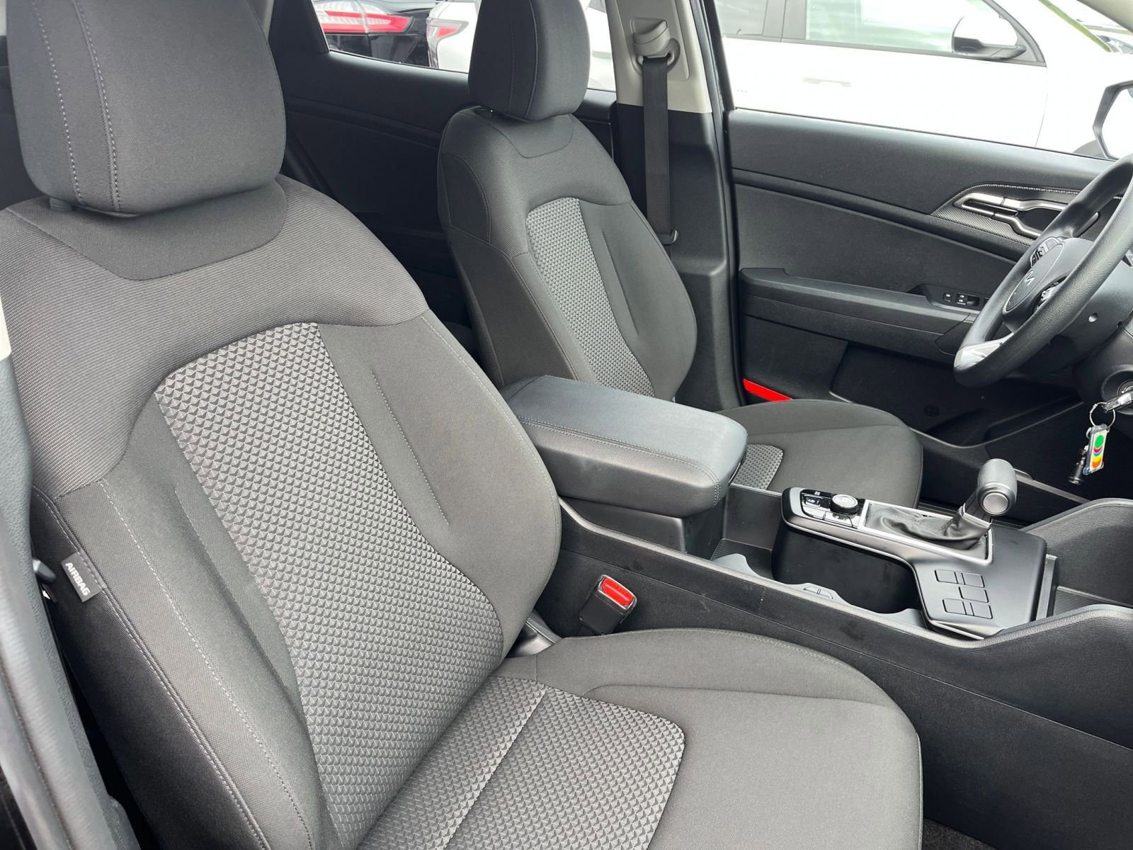 Thumbnail: 2025 Kia Sportage - 35