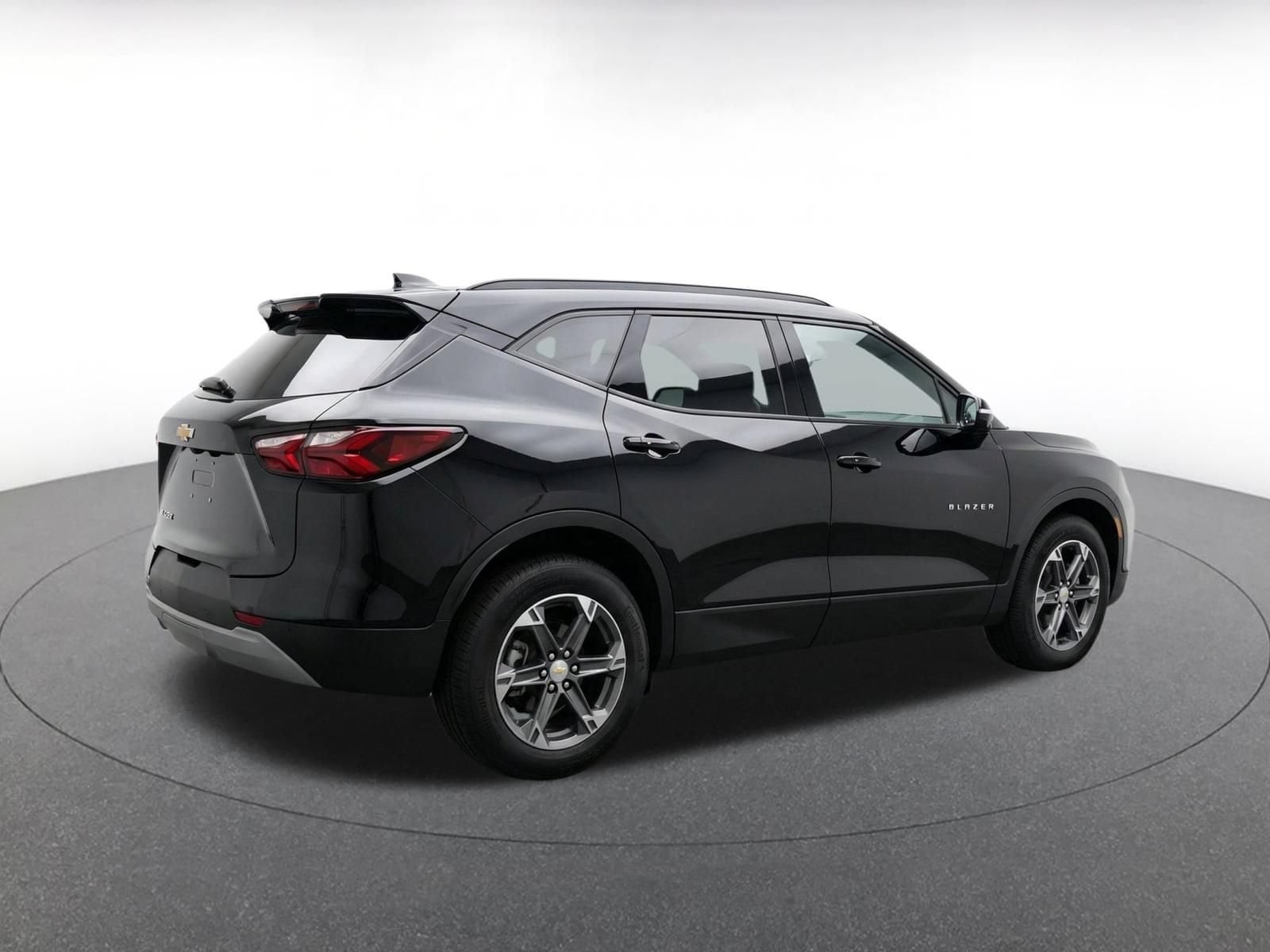 Thumbnail: 2025 Chevrolet Blazer - 10