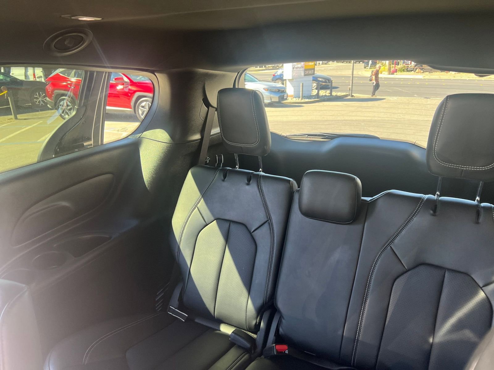 Thumbnail: 2025 Chrysler Pacifica - 31