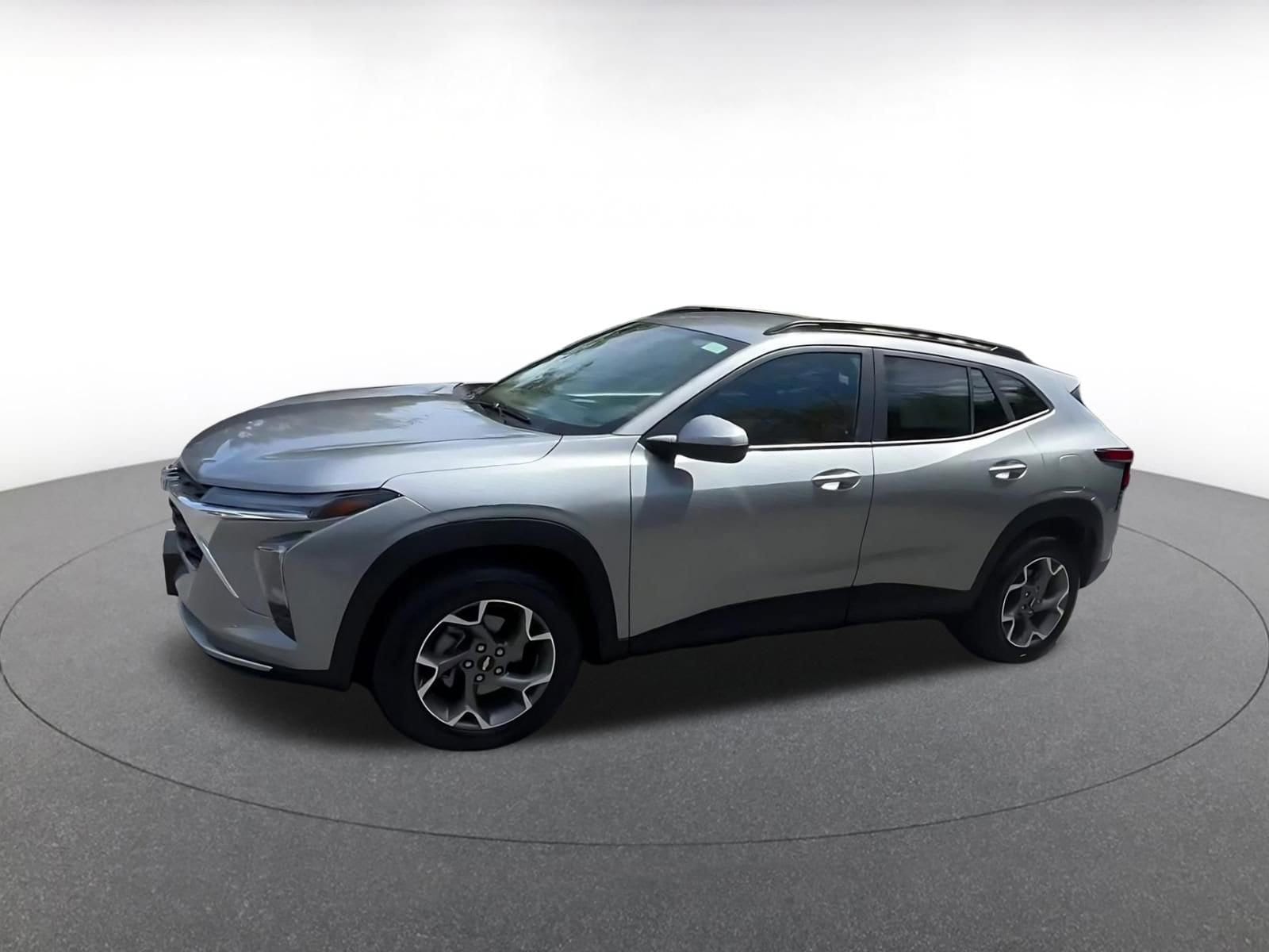 Thumbnail: 2025 Chevrolet Trax - 8