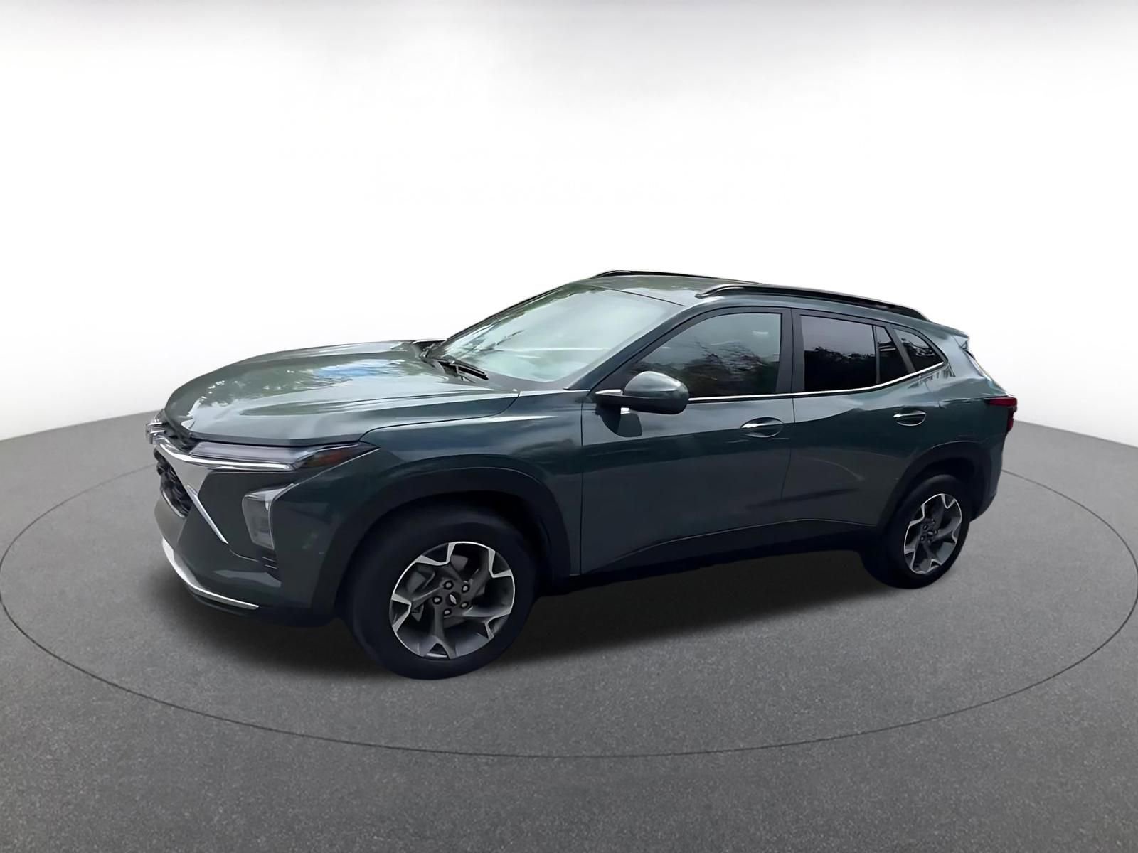 Thumbnail: 2025 Chevrolet Trax - 8