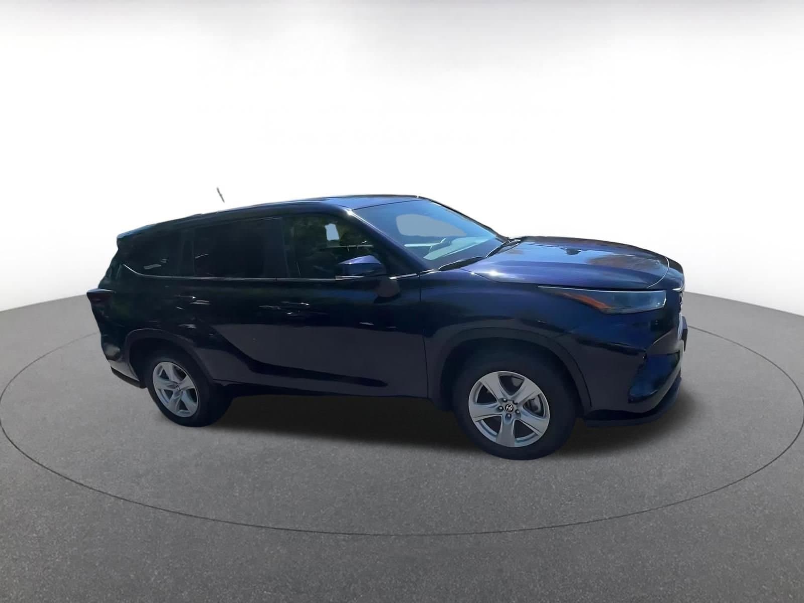 Thumbnail: 2025 Toyota Highlander - 2