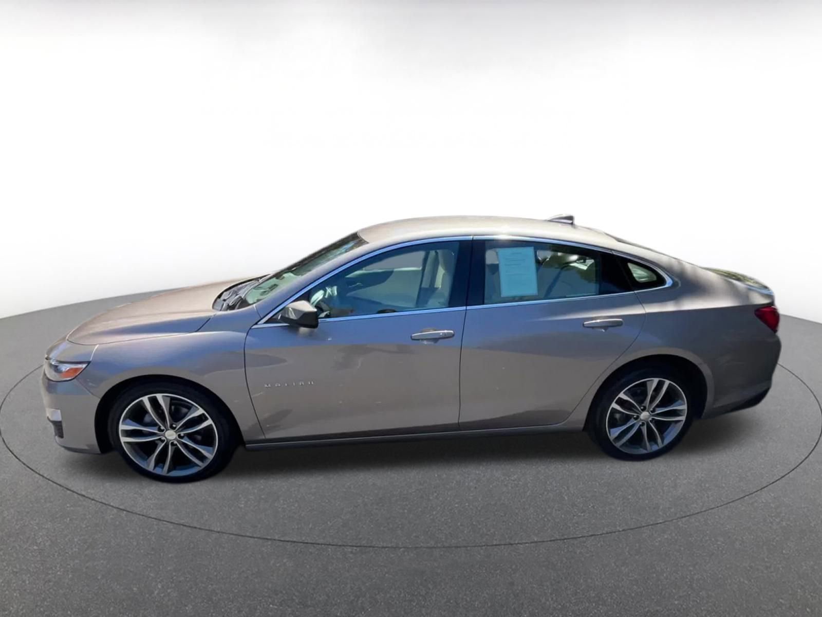 Thumbnail: 2024 Chevrolet Malibu - 9