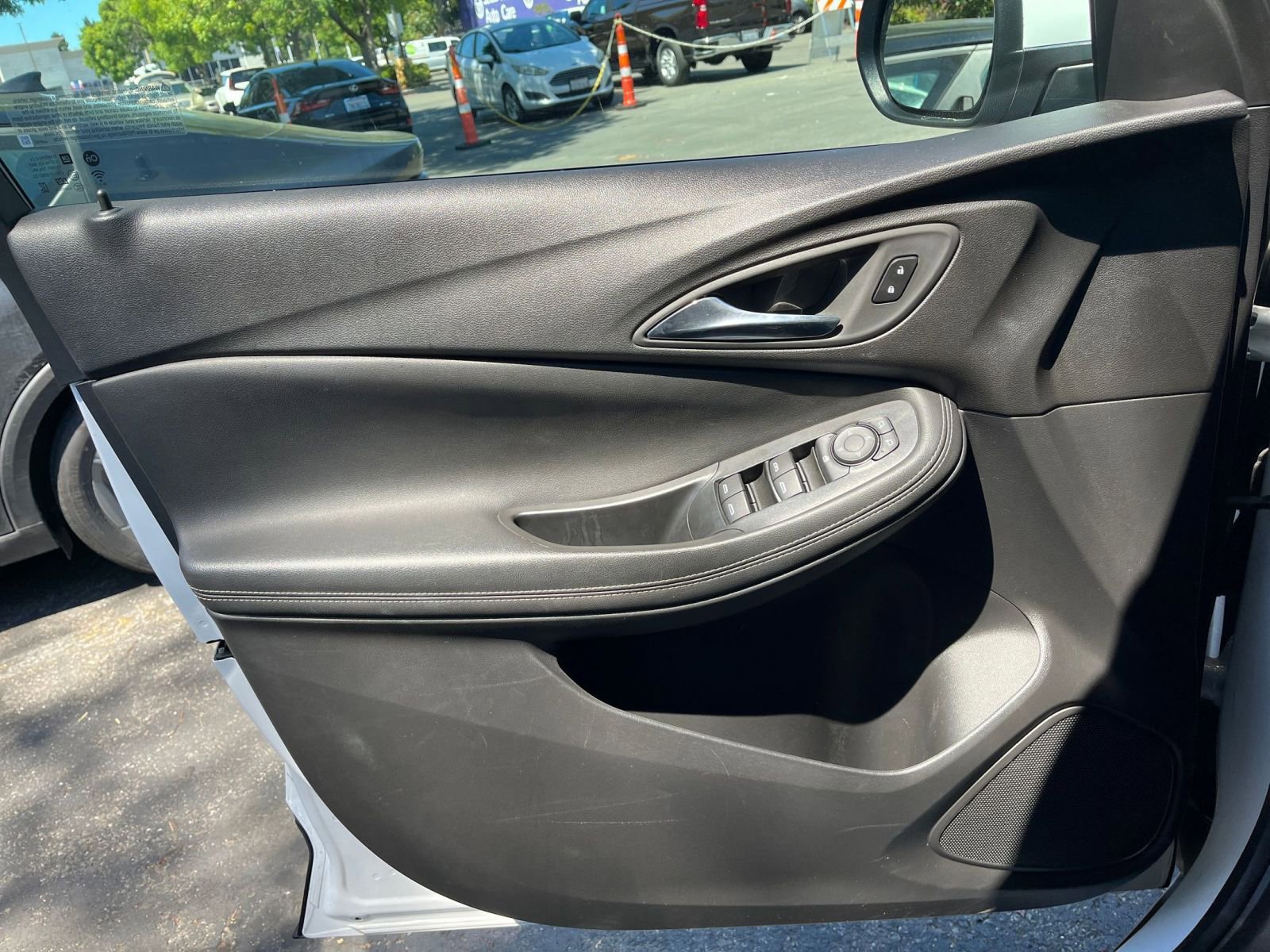 Thumbnail: 2025 Buick Encore GX - 18