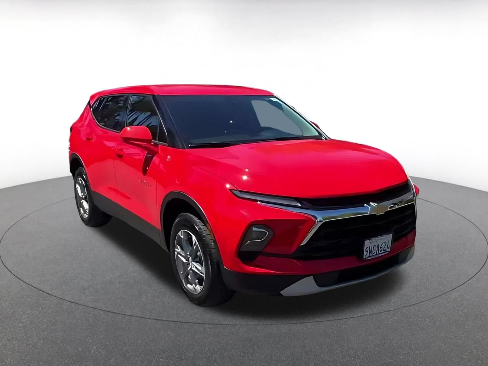 Thumbnail: 2026 Chevrolet Blazer - 3