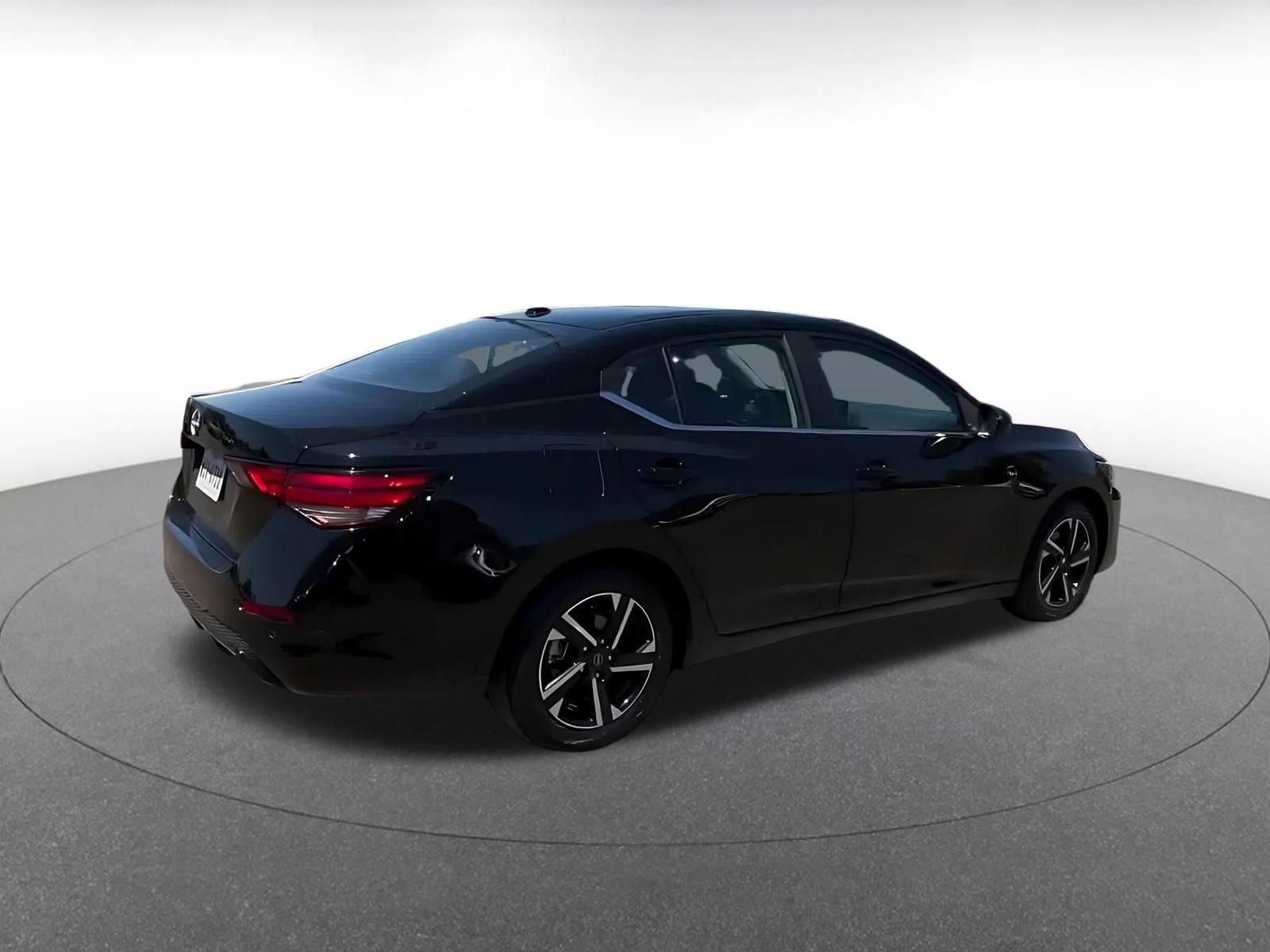 Thumbnail: 2025 Nissan Sentra - 12