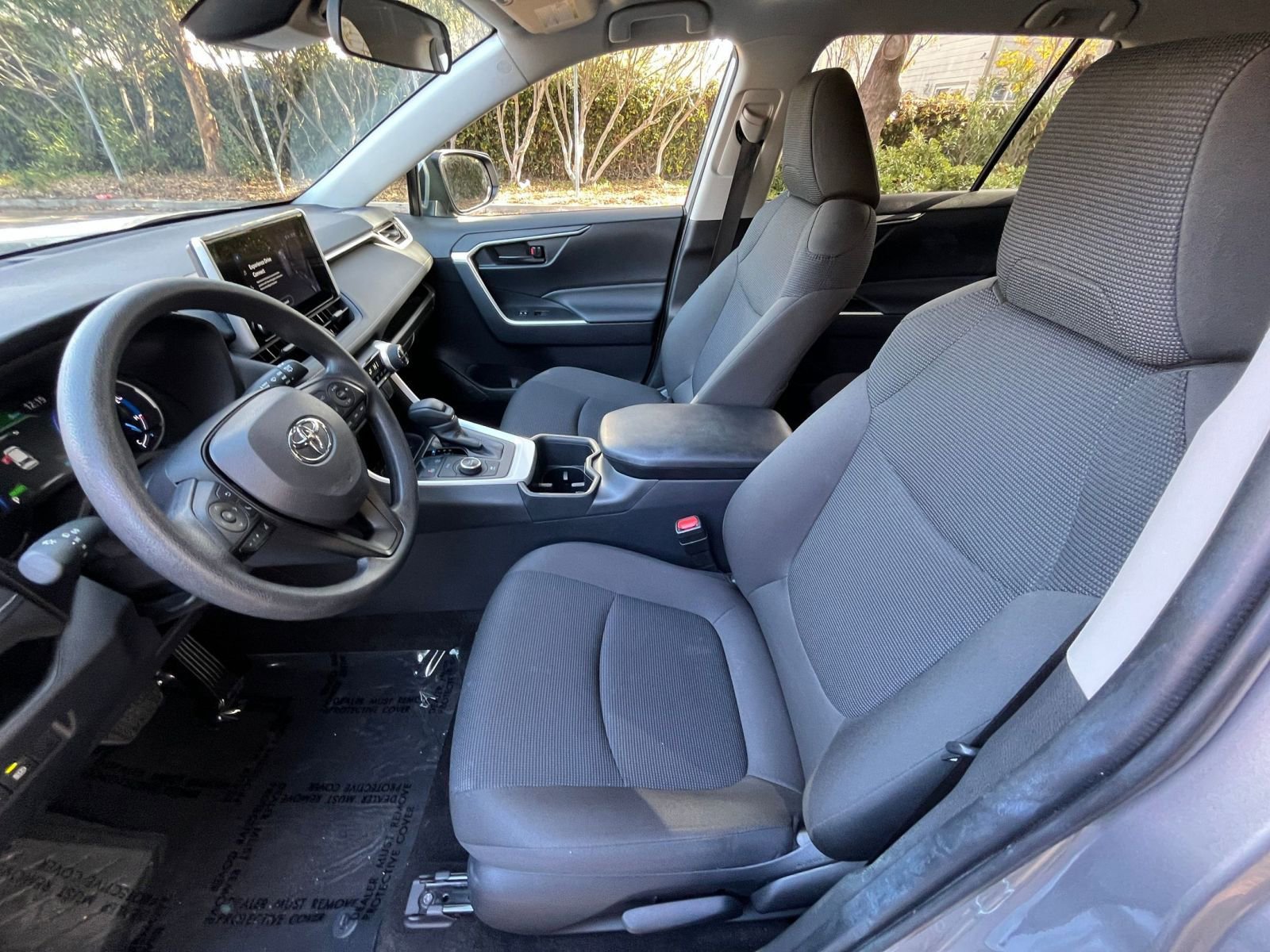 Thumbnail: 2025 Toyota RAV4 - 25