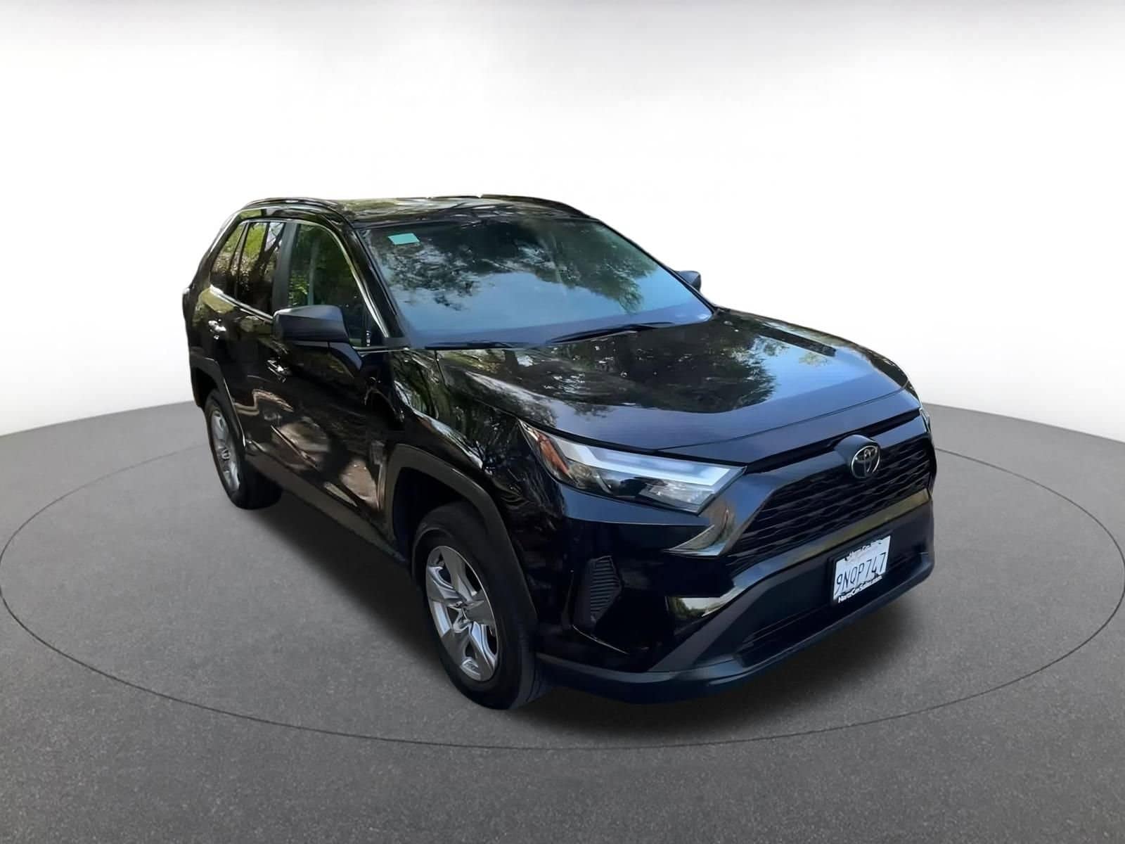 Thumbnail: 2025 Toyota RAV4 - 3