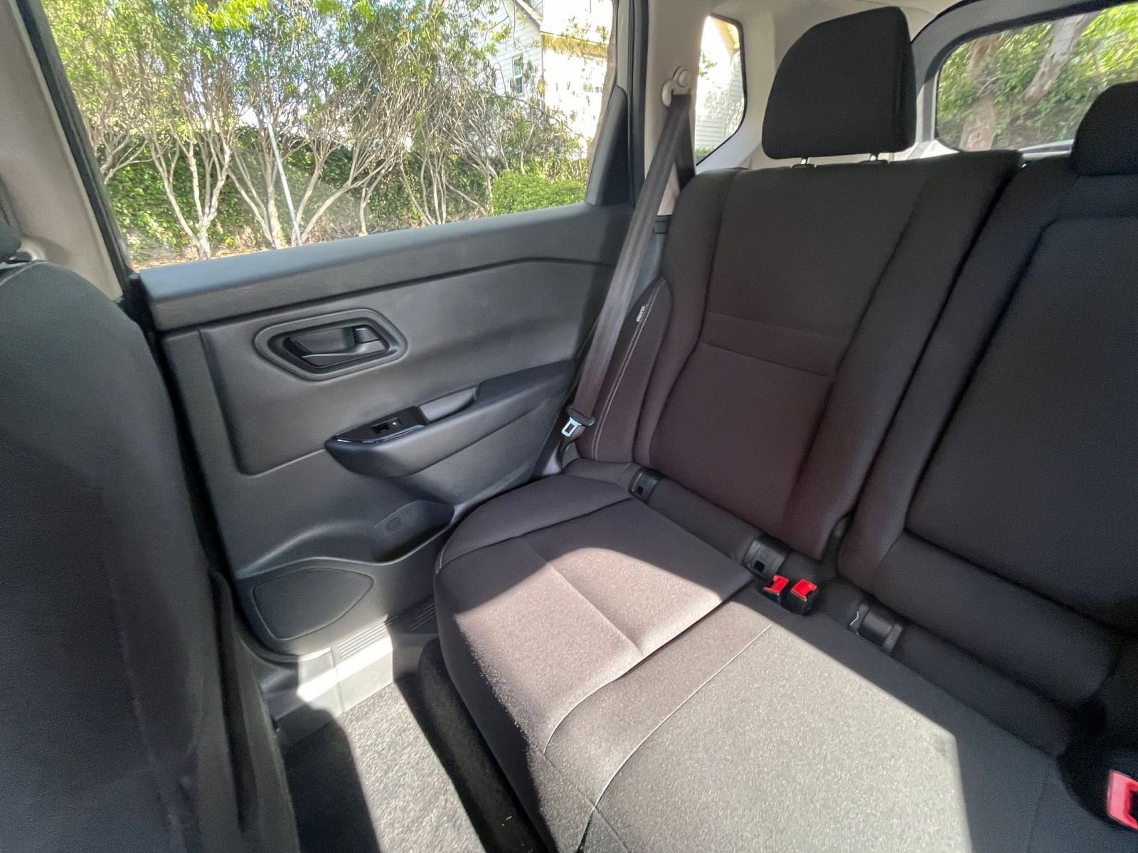 2024 Nissan Rogue S 33