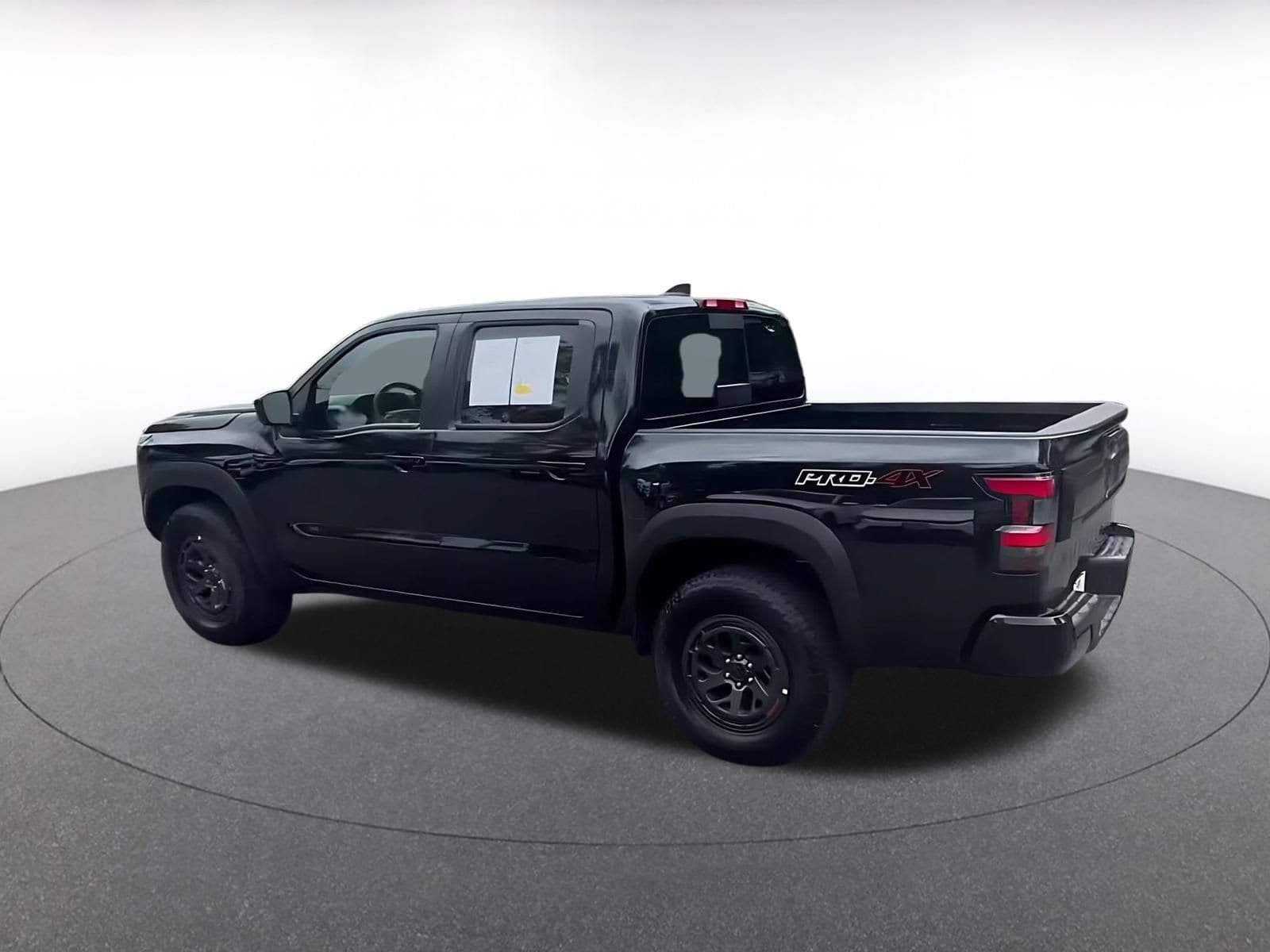 Thumbnail: 2026 Nissan Frontier - 9