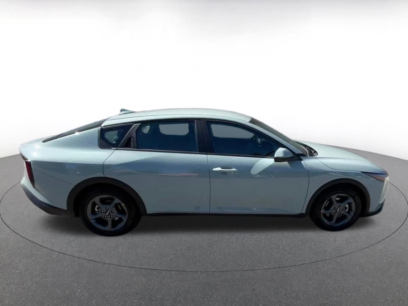 Thumbnail: 2025 Kia K4 - 16