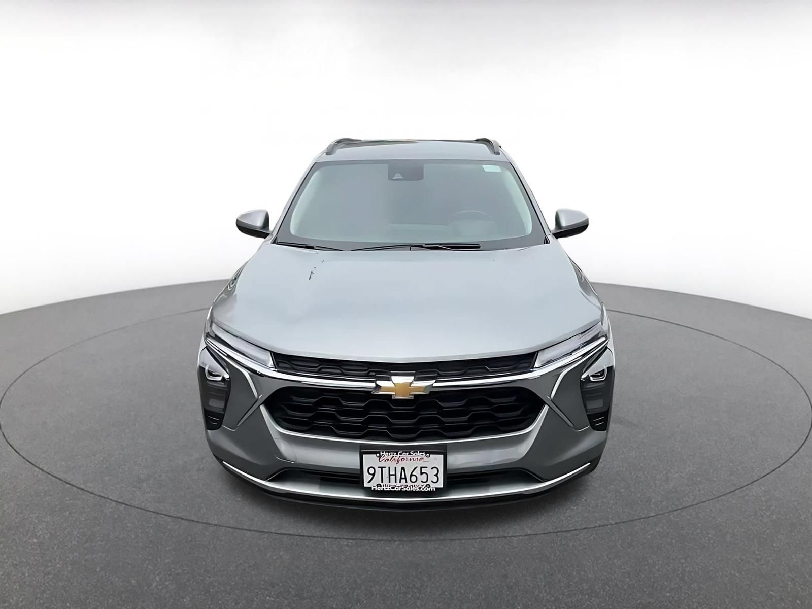 Thumbnail: 2025 Chevrolet Trax - 4