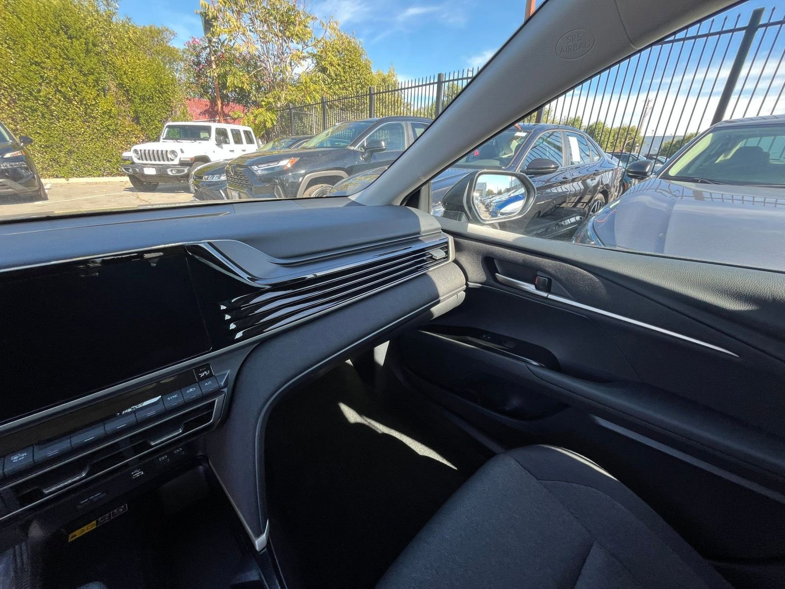 Thumbnail: 2025 Toyota Camry - 34