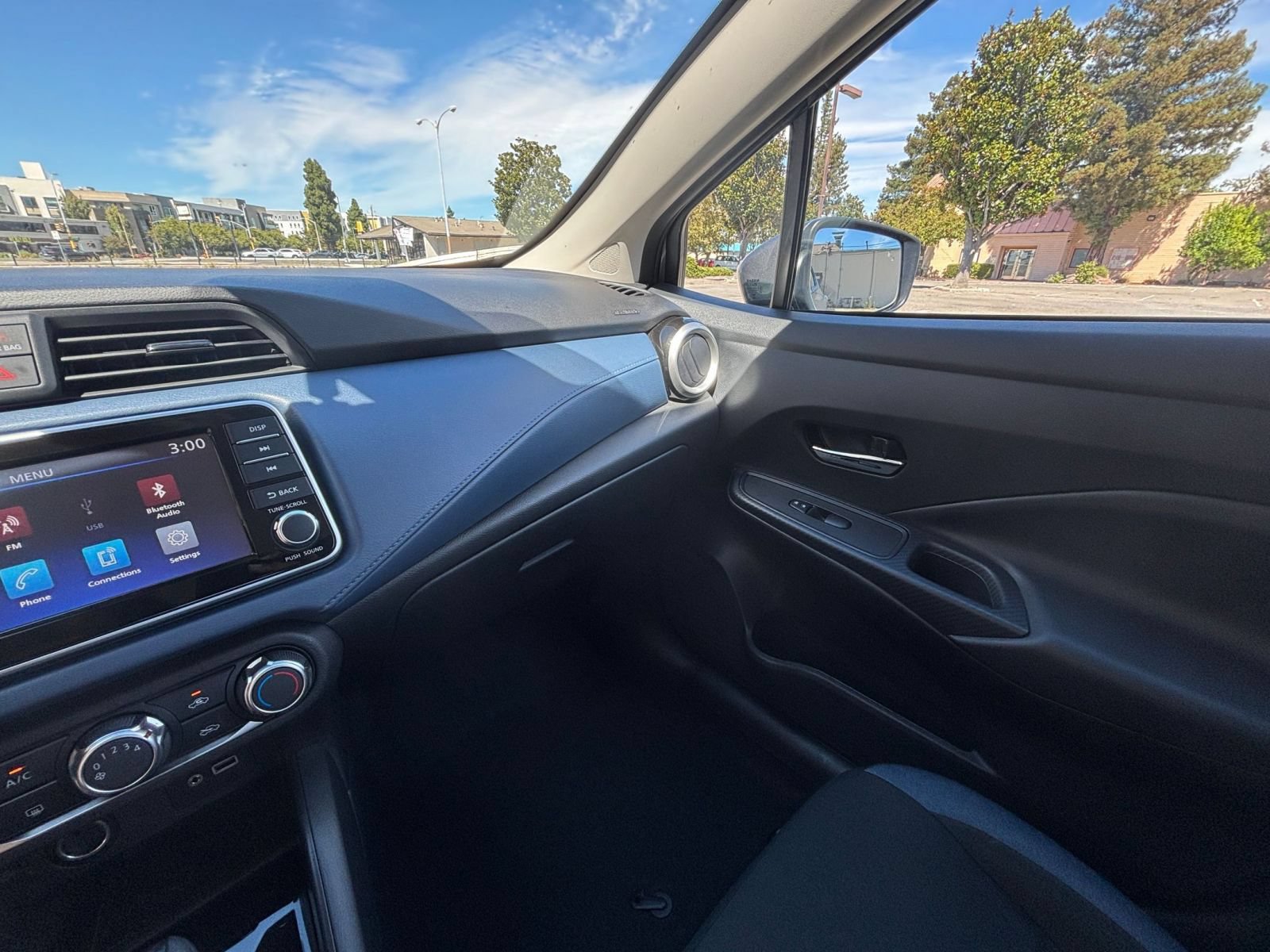 Thumbnail: 2025 Nissan Versa - 32