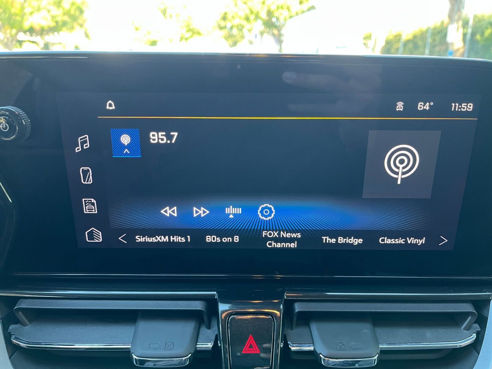 Thumbnail: 2025 Chevrolet TrailBlazer - 21