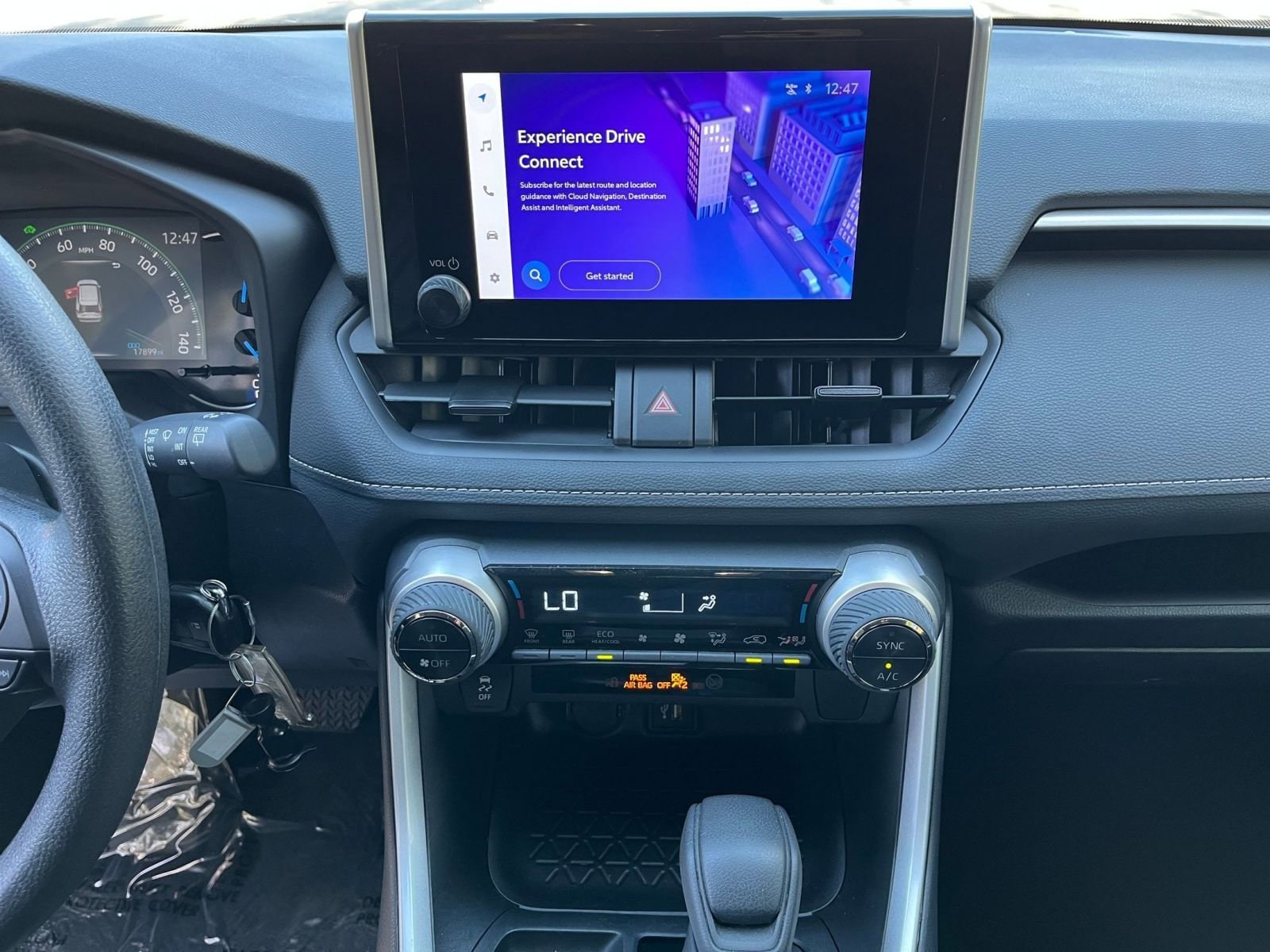 Thumbnail: 2025 Toyota RAV4 - 18