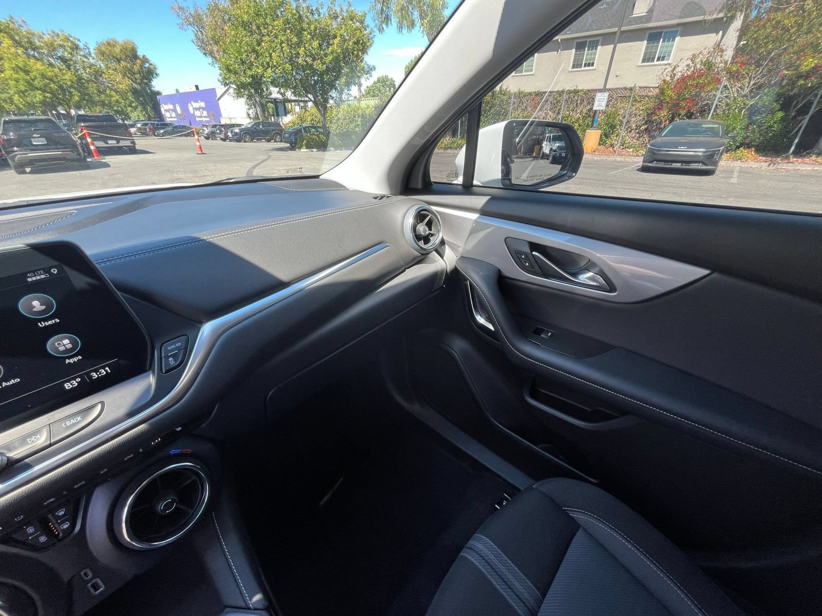Thumbnail: 2025 Chevrolet Blazer - 31