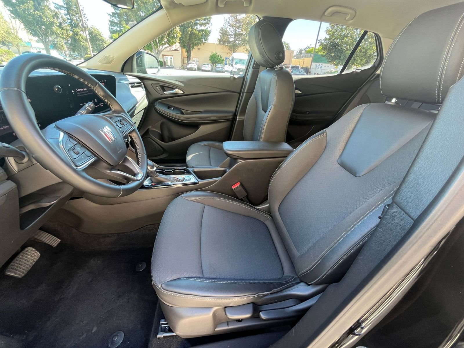 Thumbnail: 2025 Buick Encore GX - 25