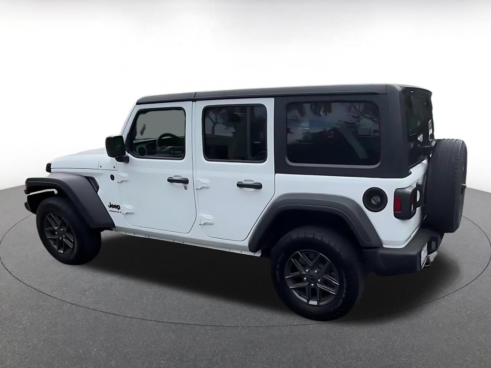 Thumbnail: 2025 Jeep Wrangler - 10