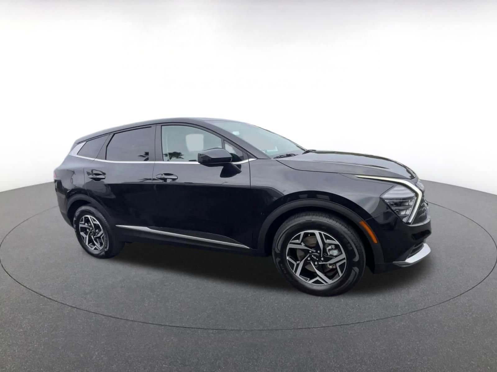 Thumbnail: 2025 Kia Sportage - 2