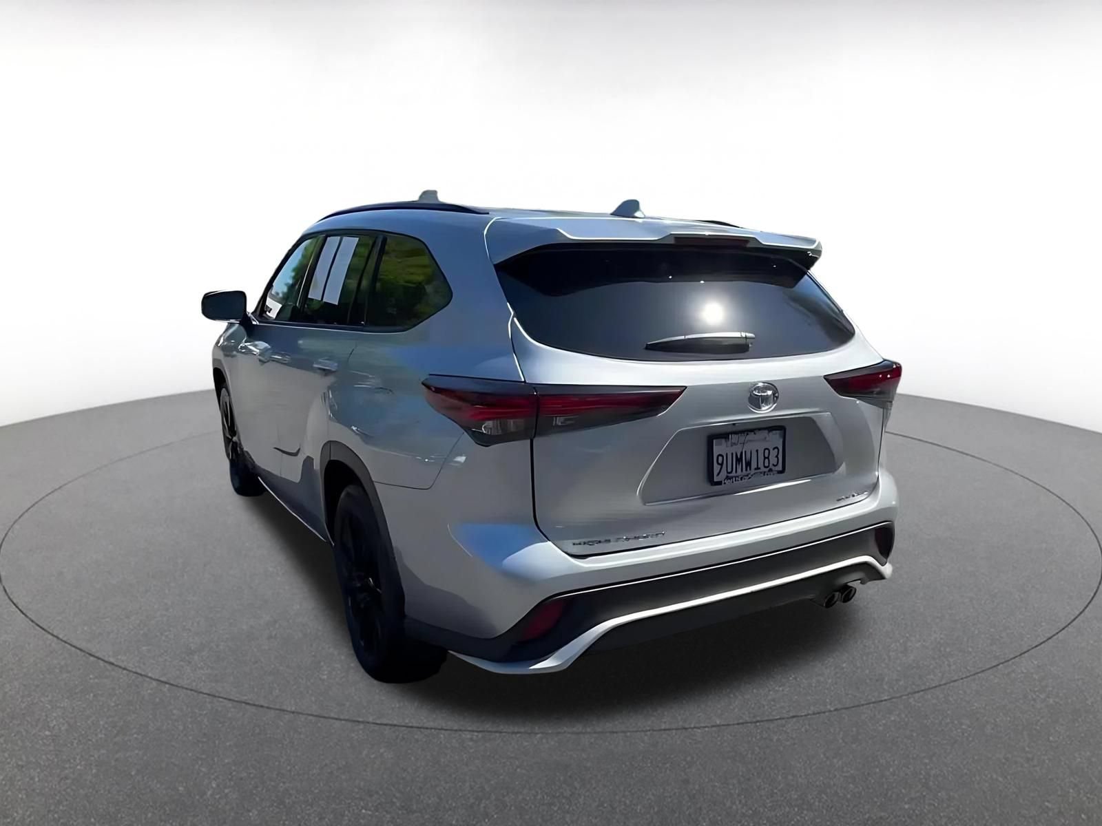 Thumbnail: 2025 Toyota Highlander - 11