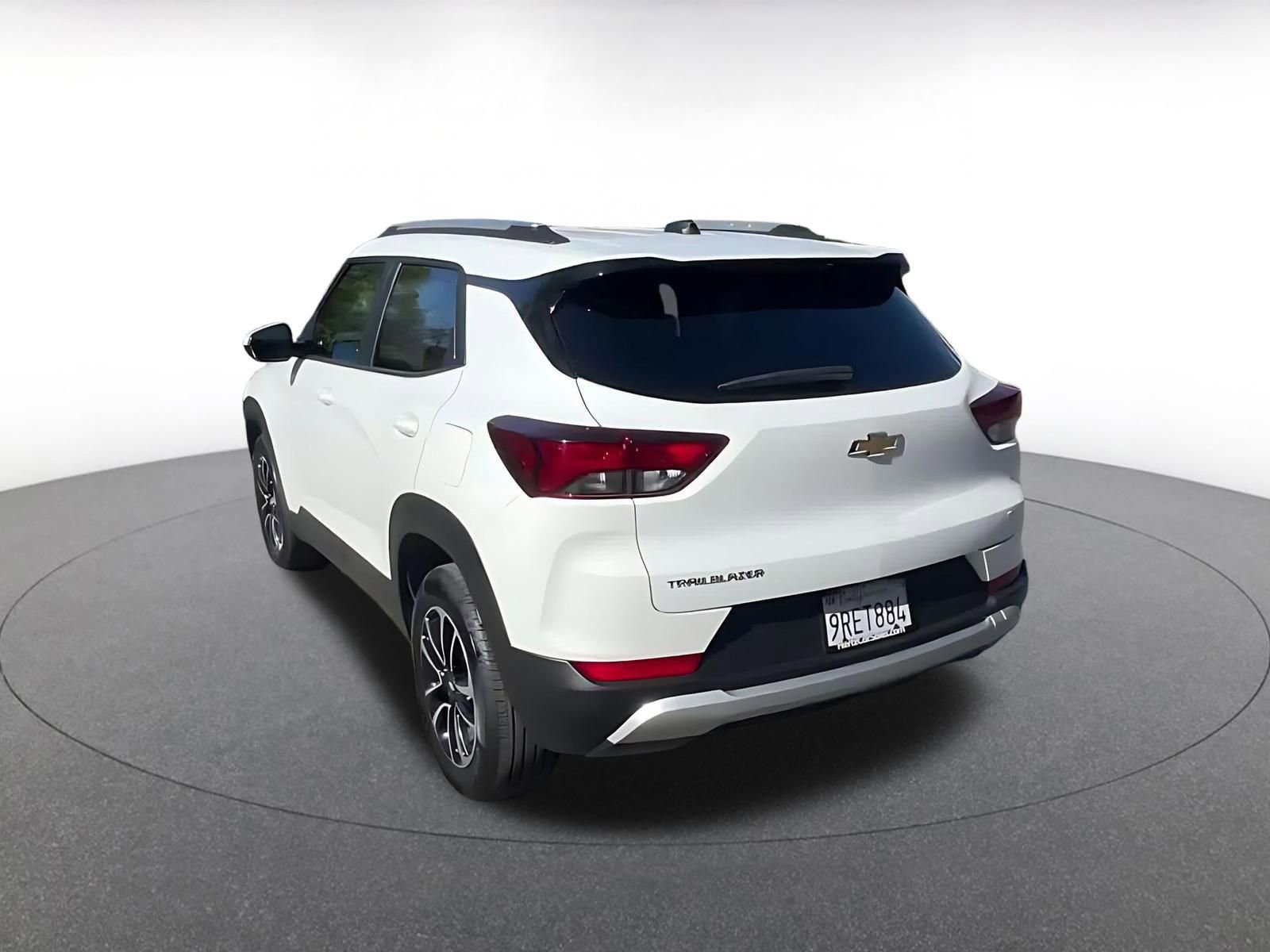 Thumbnail: 2025 Chevrolet TrailBlazer - 11