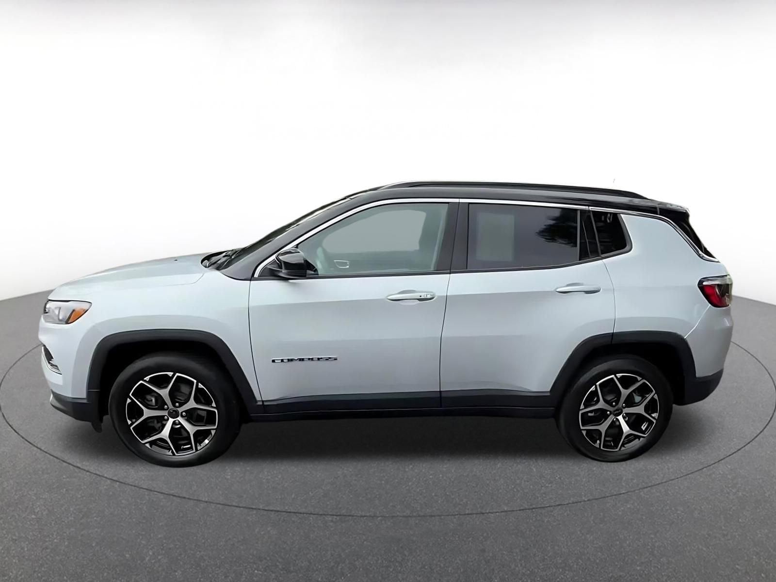 Thumbnail: 2025 Jeep Compass - 9