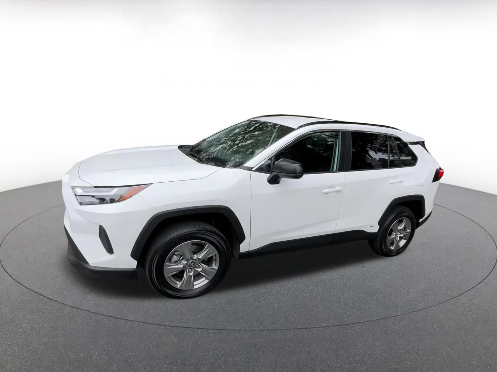 Thumbnail: 2025 Toyota RAV4 - 8