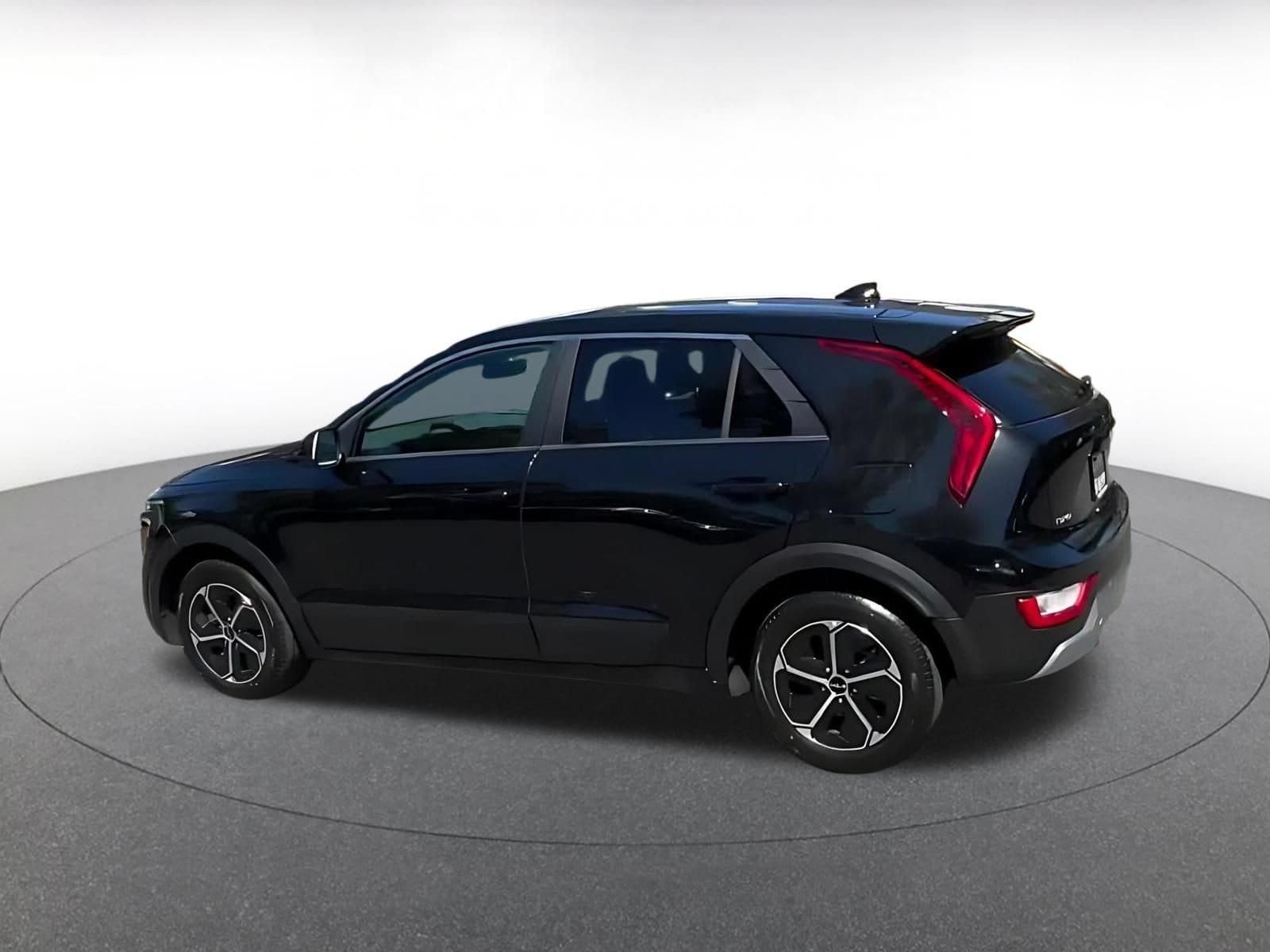 Thumbnail: 2026 Kia Niro - 10