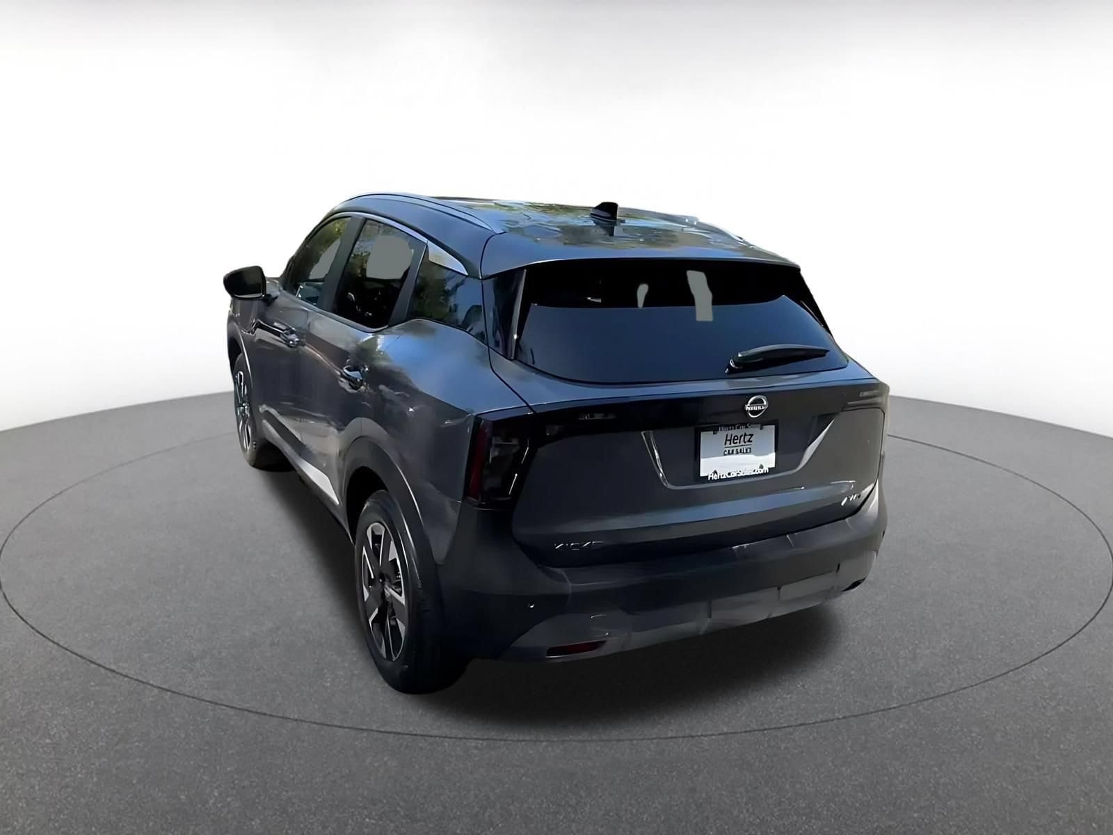 Thumbnail: 2026 Nissan Kicks - 4