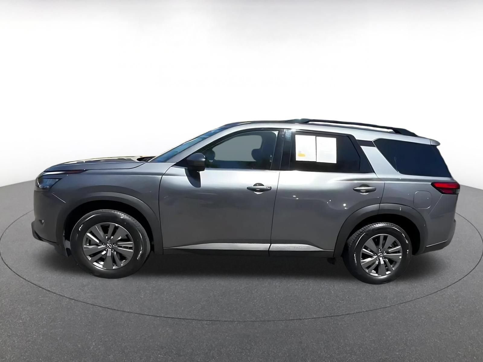 Thumbnail: 2025 Nissan Pathfinder - 9