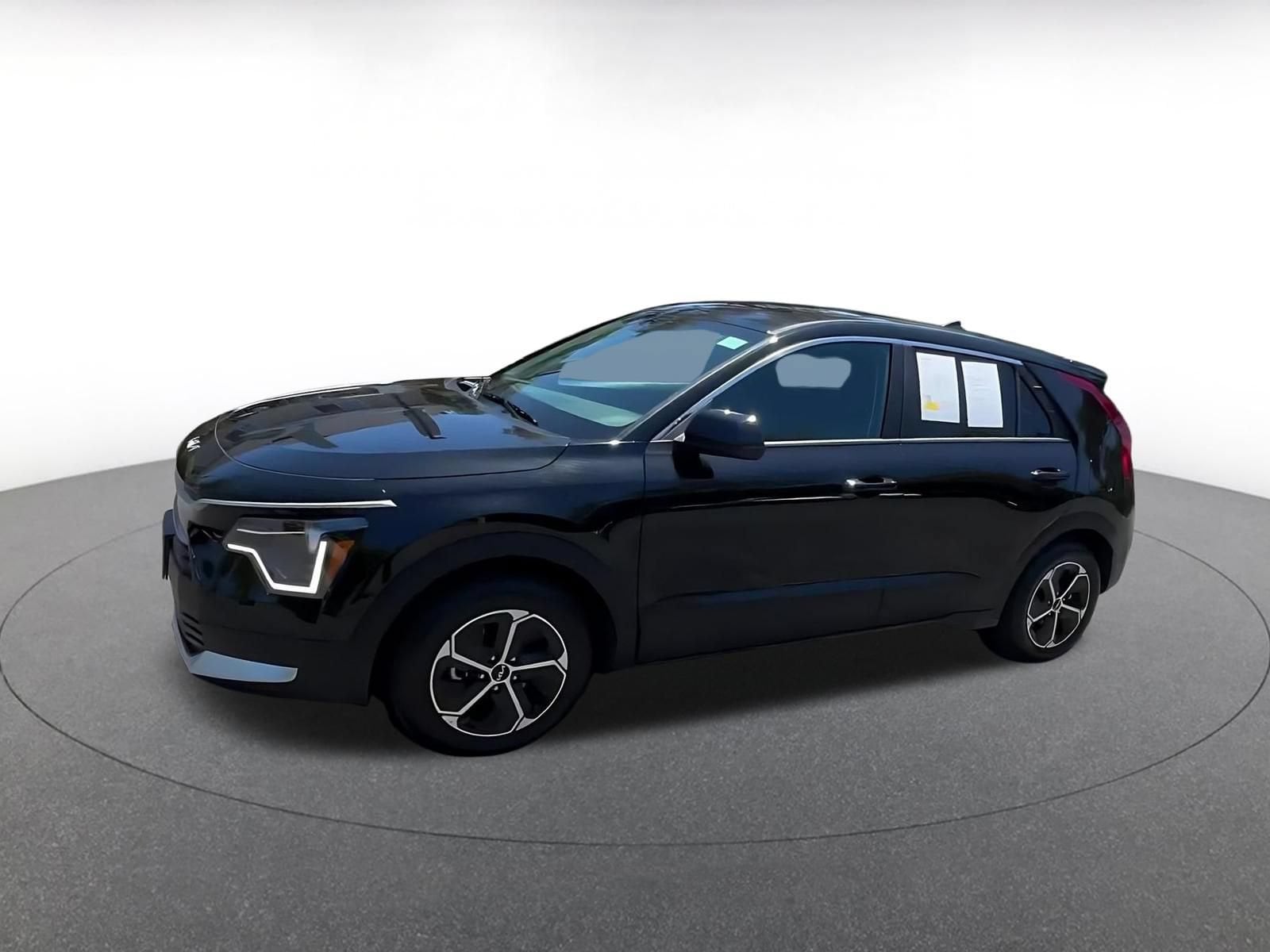 Thumbnail: 2026 Kia Niro - 8