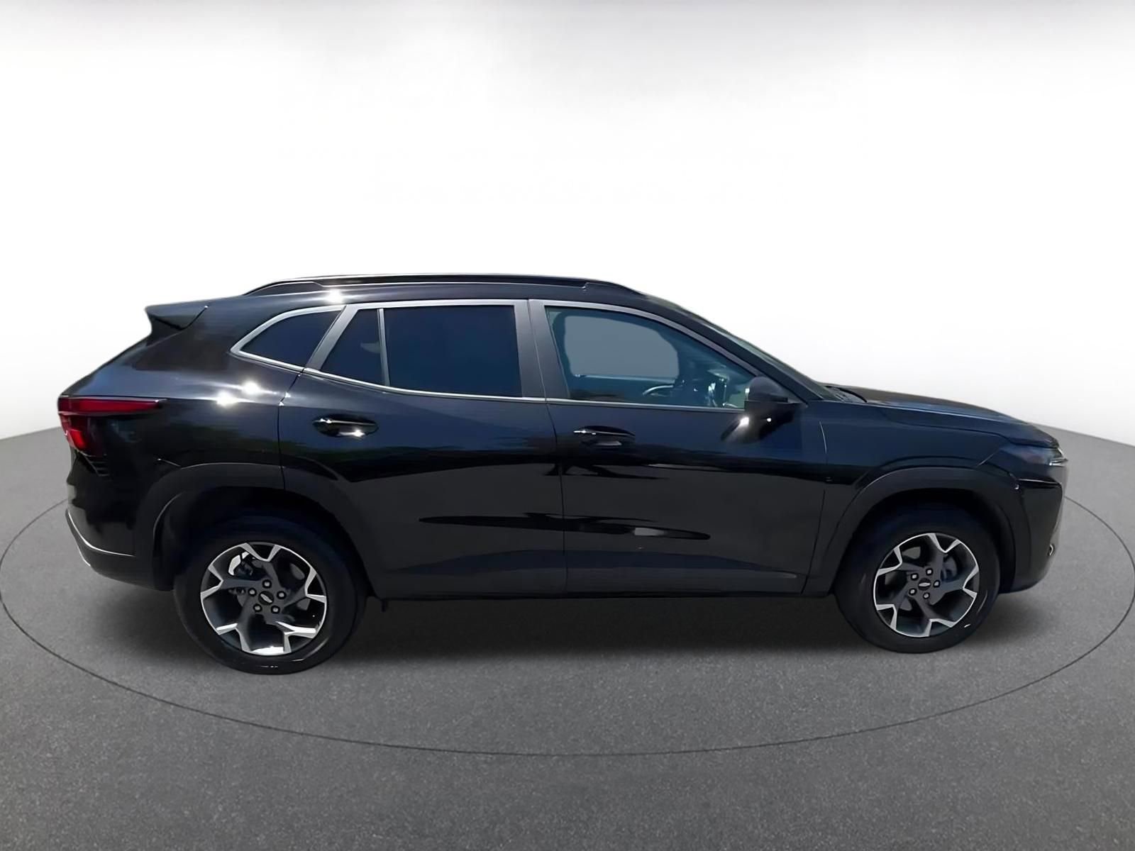 Thumbnail: 2025 Chevrolet Trax - 15