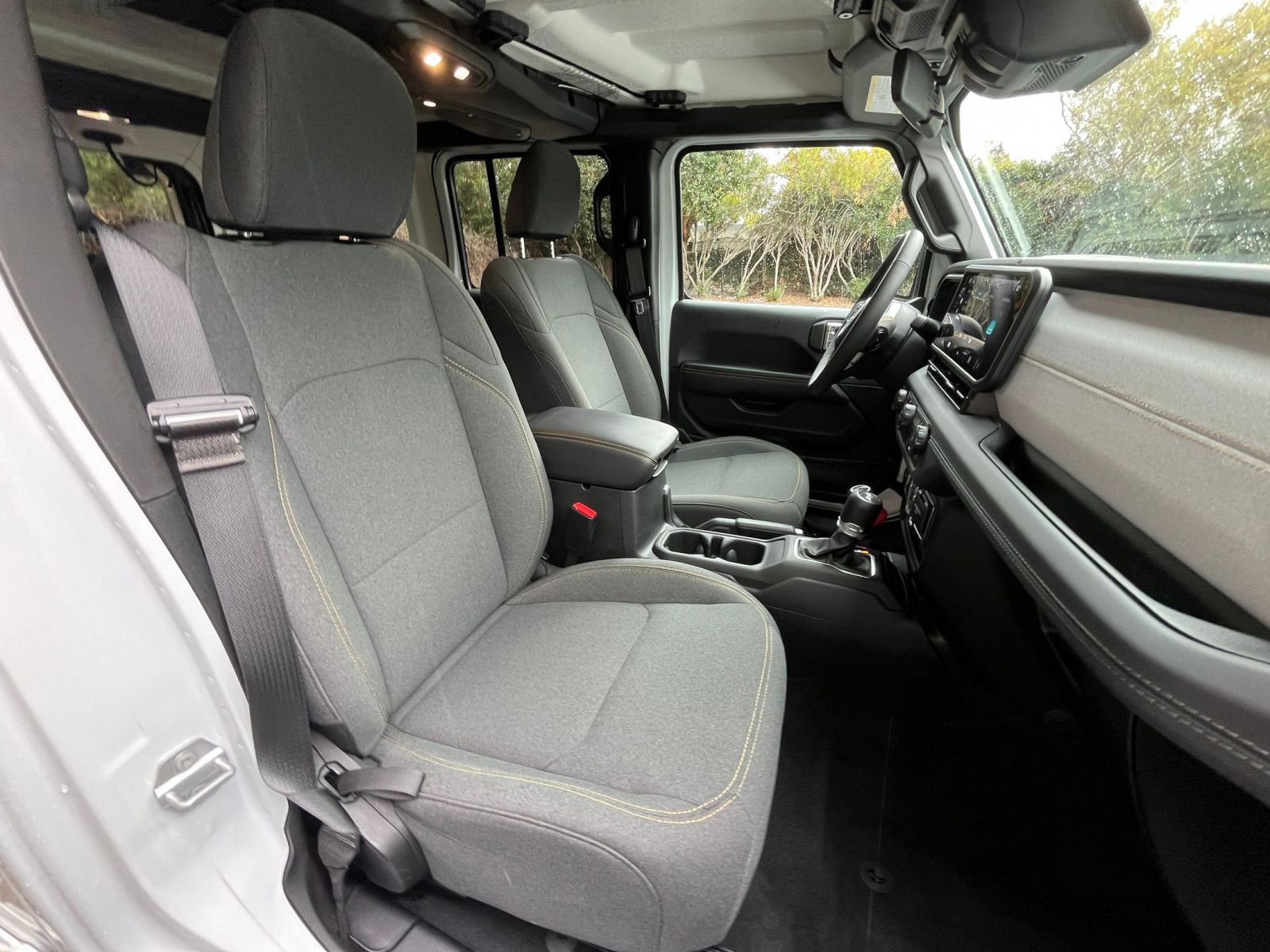 Thumbnail: 2025 Jeep Wrangler - 35