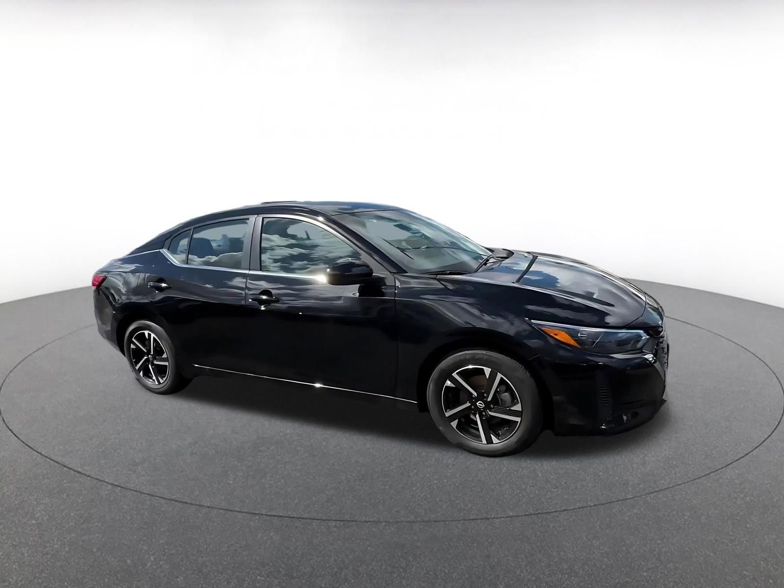 Thumbnail: 2025 Nissan Sentra - 2