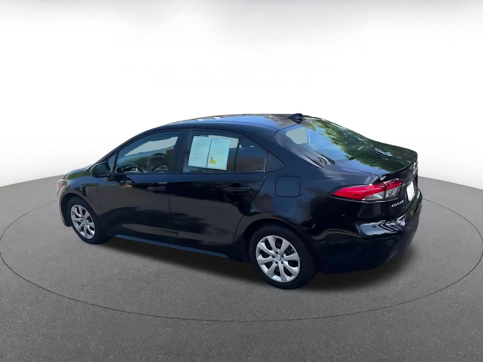Thumbnail: 2025 Toyota Corolla - 9
