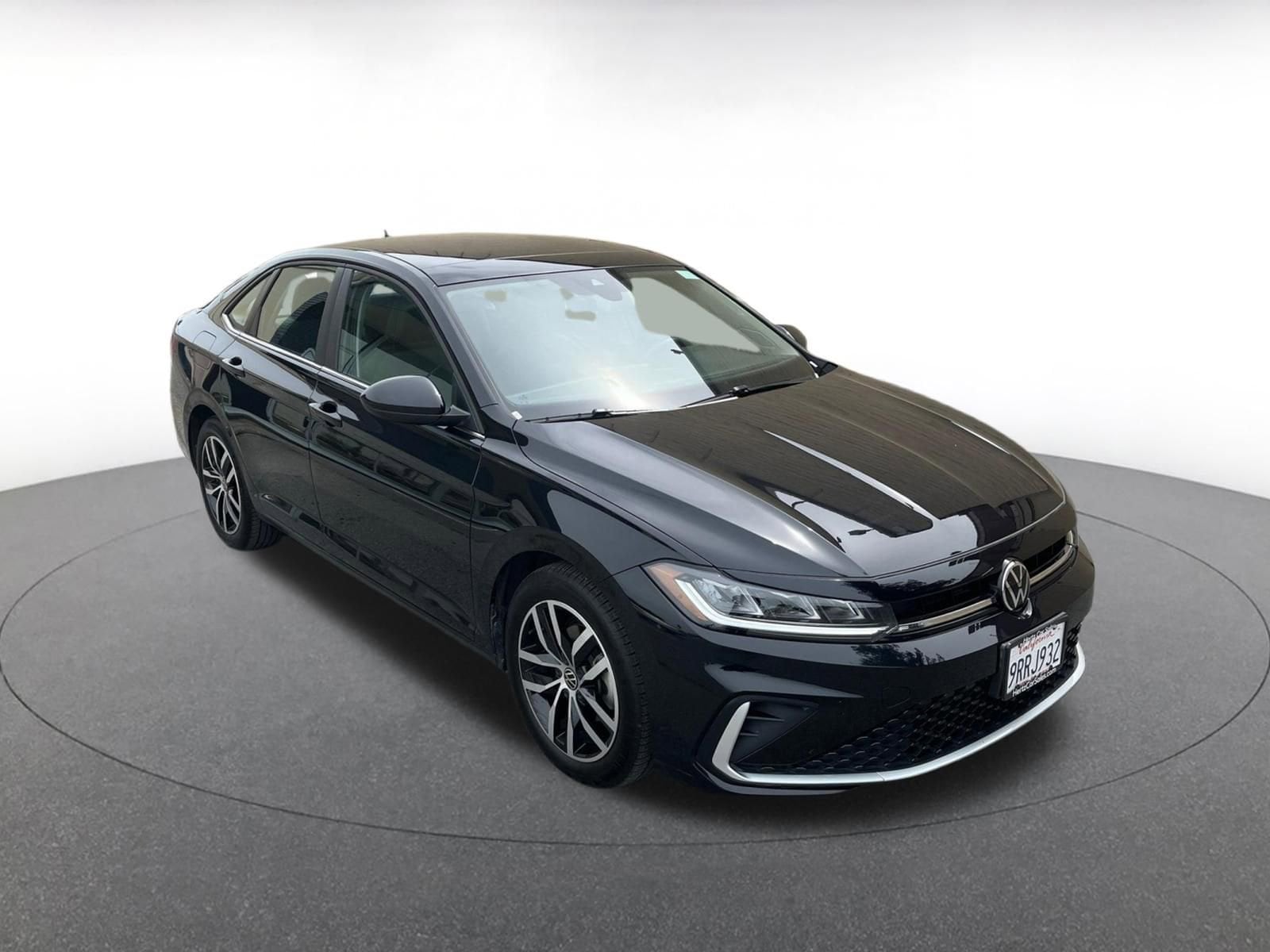 Thumbnail: 2025 Volkswagen Jetta - 1