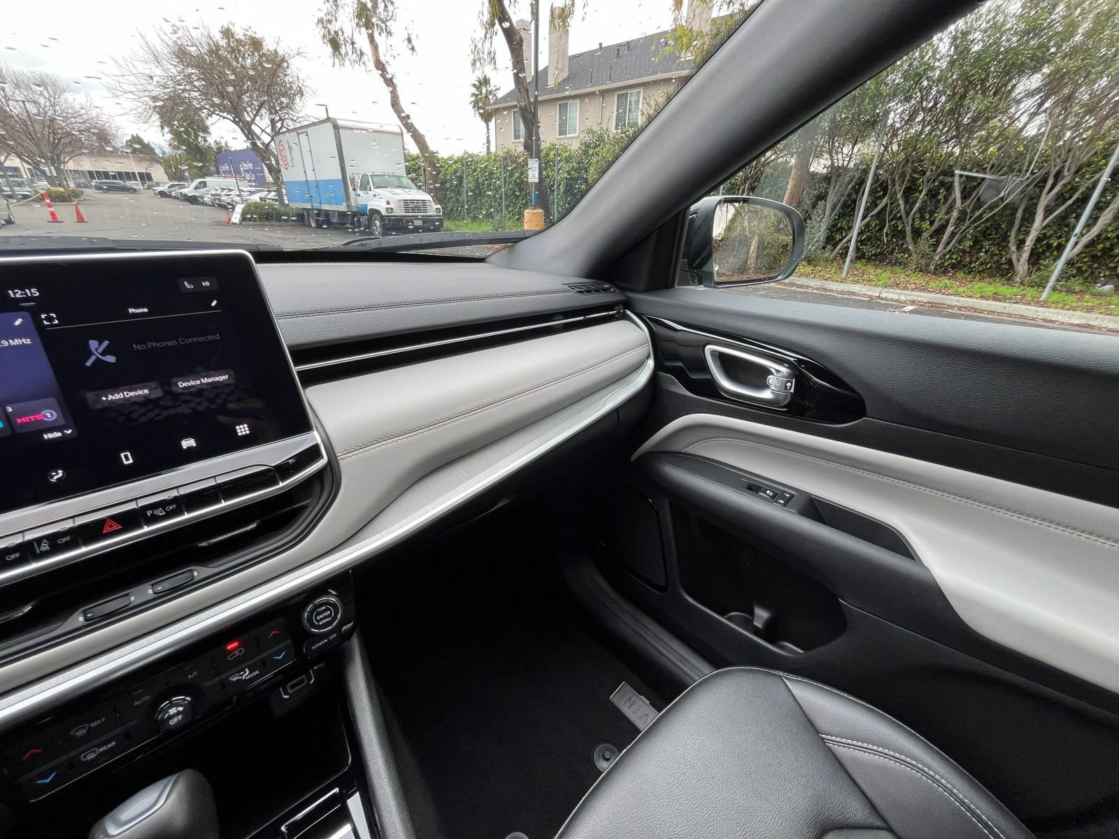 Thumbnail: 2025 Jeep Compass - 35