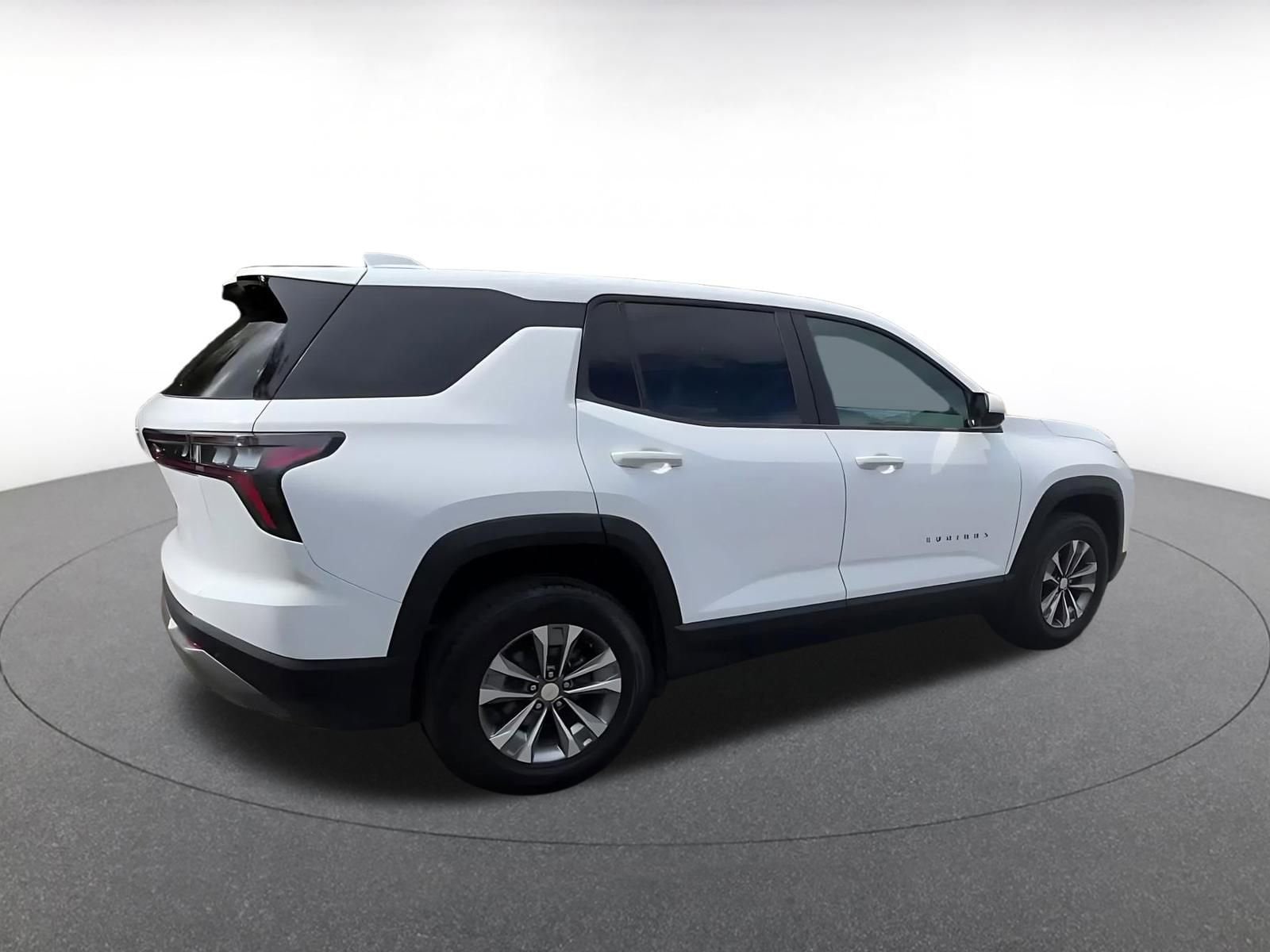 Thumbnail: 2025 Chevrolet Equinox - 15