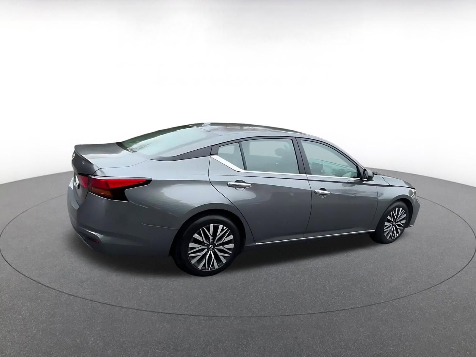 Thumbnail: 2025 Nissan Altima - 15