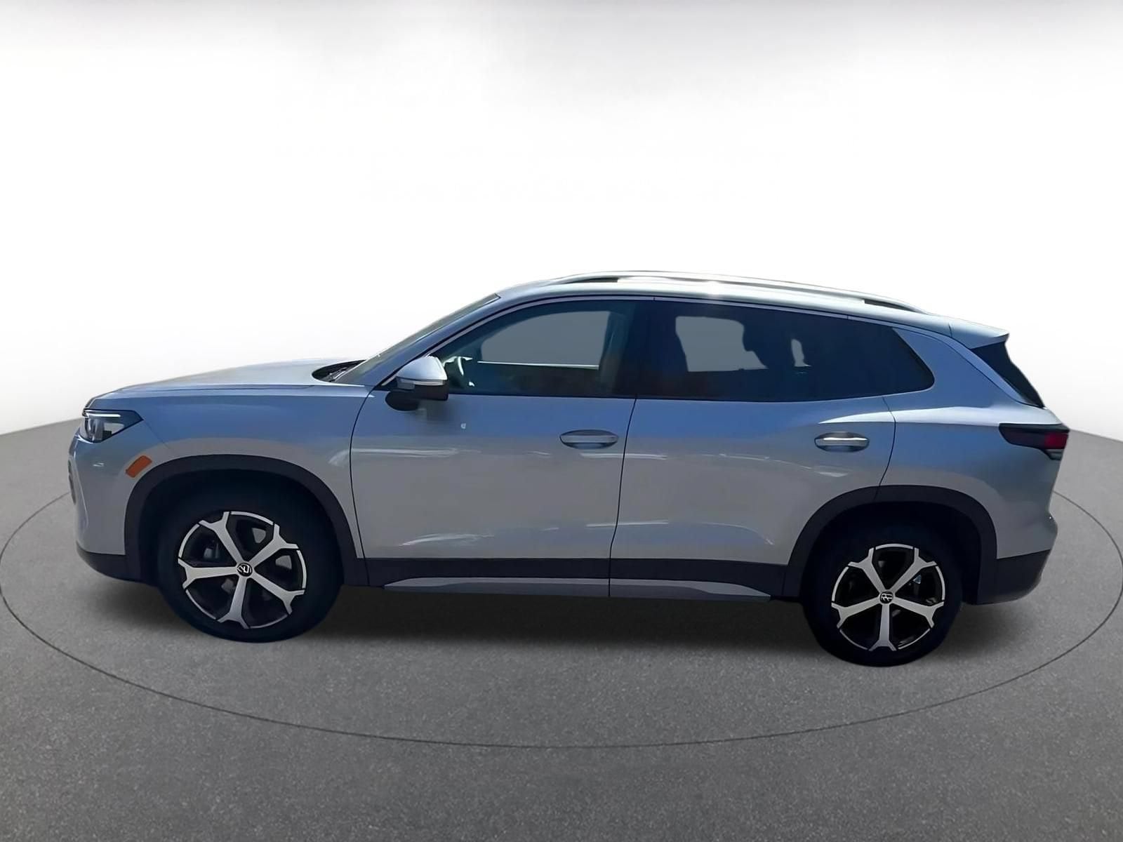 Thumbnail: 2026 Volkswagen Tiguan - 9